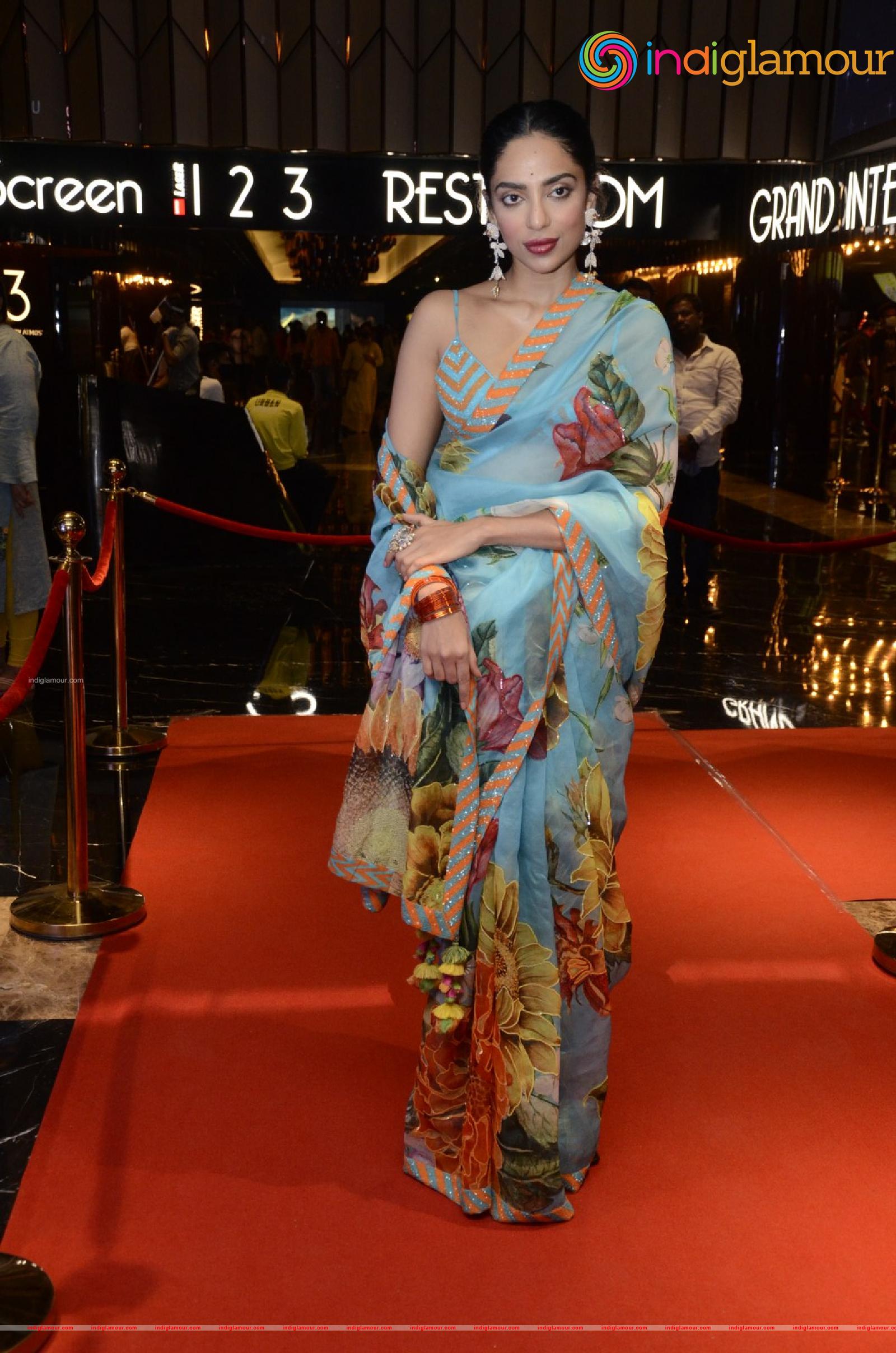 Sobhita Dhulipala Actress hd photo