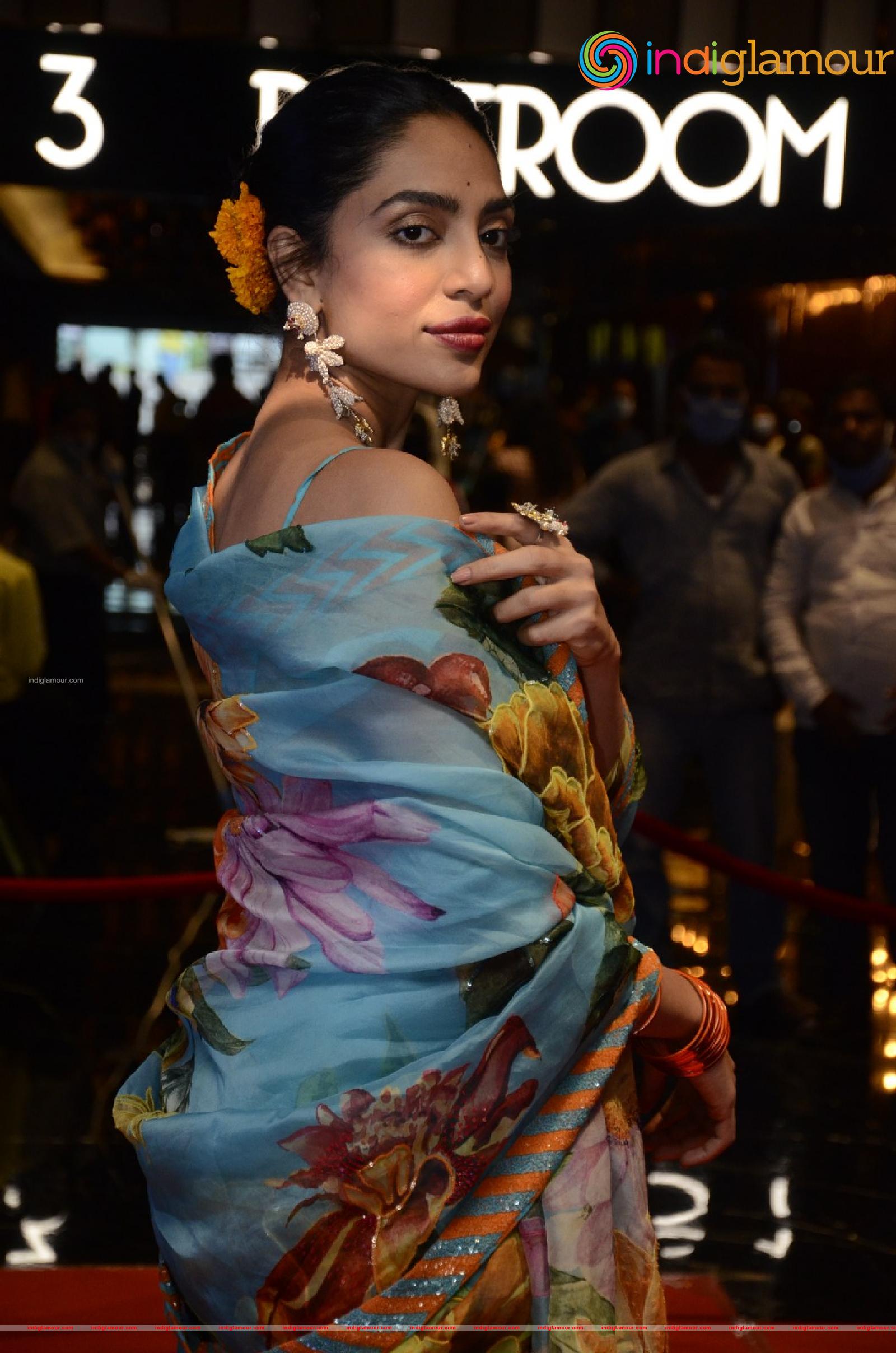 Sobhita Dhulipala Actress hd photo
