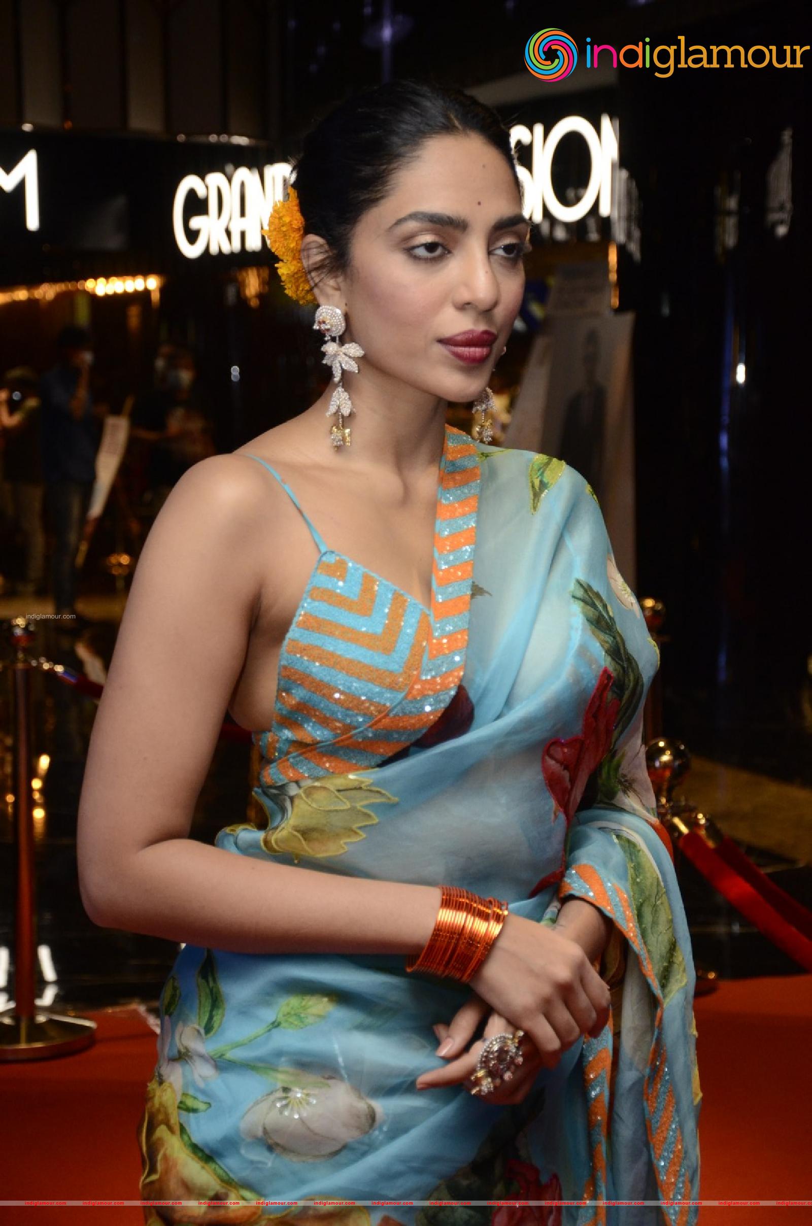 Sobhita Dhulipala Actress hd photo