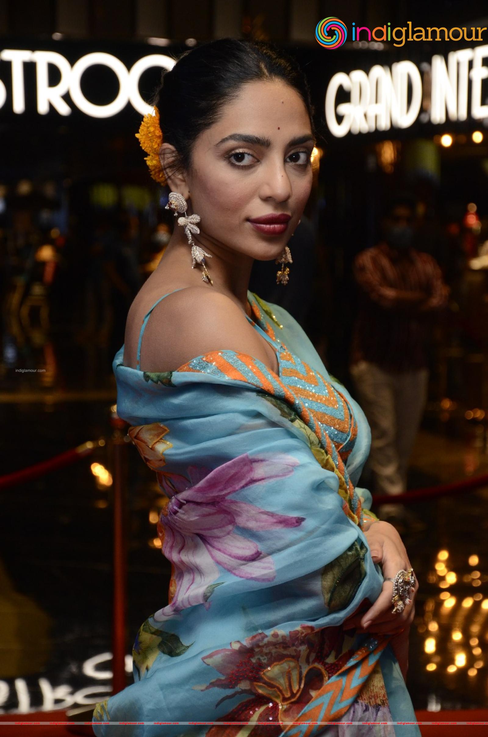 Sobhita Dhulipala Actress hd photo