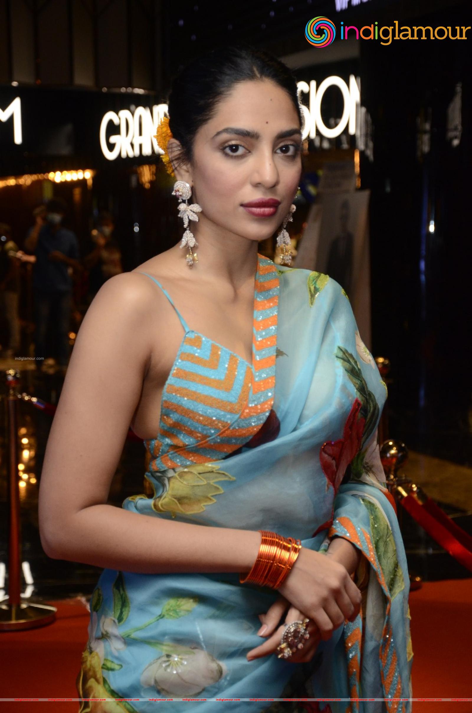 Sobhita Dhulipala Actress hd photo