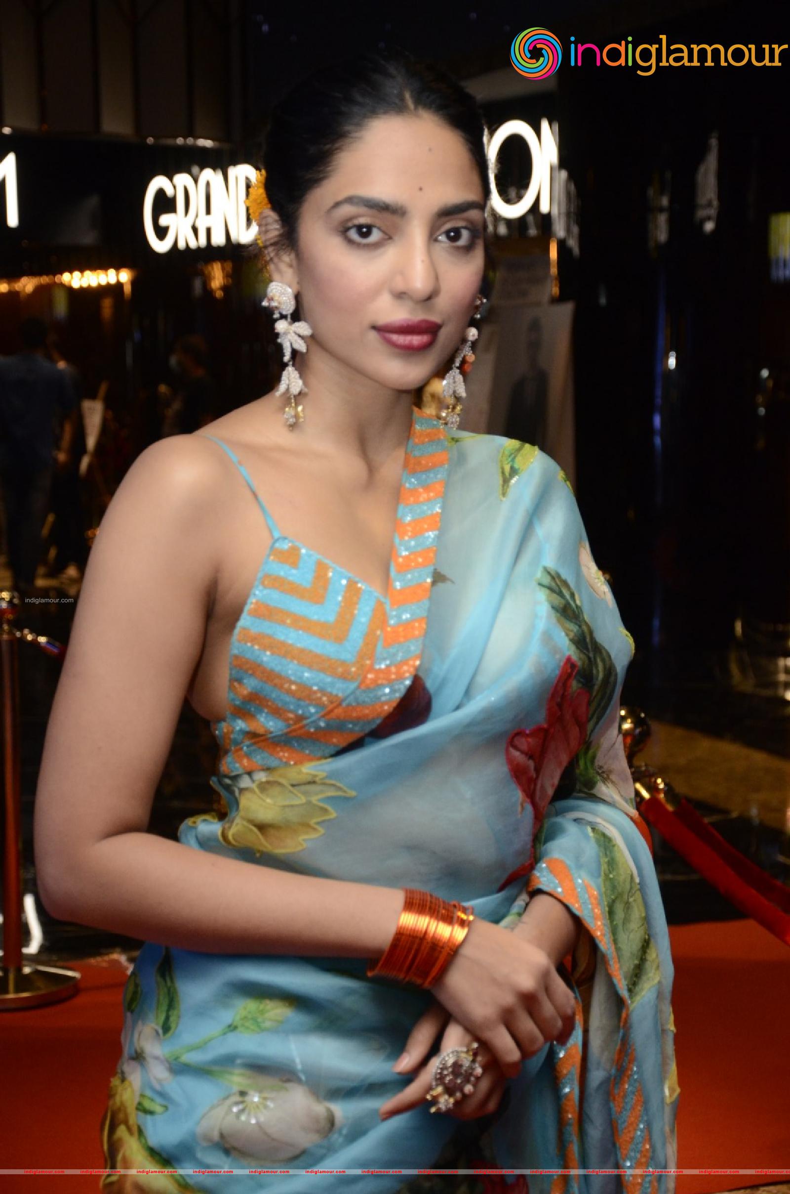 Sobhita Dhulipala Actress hd photo