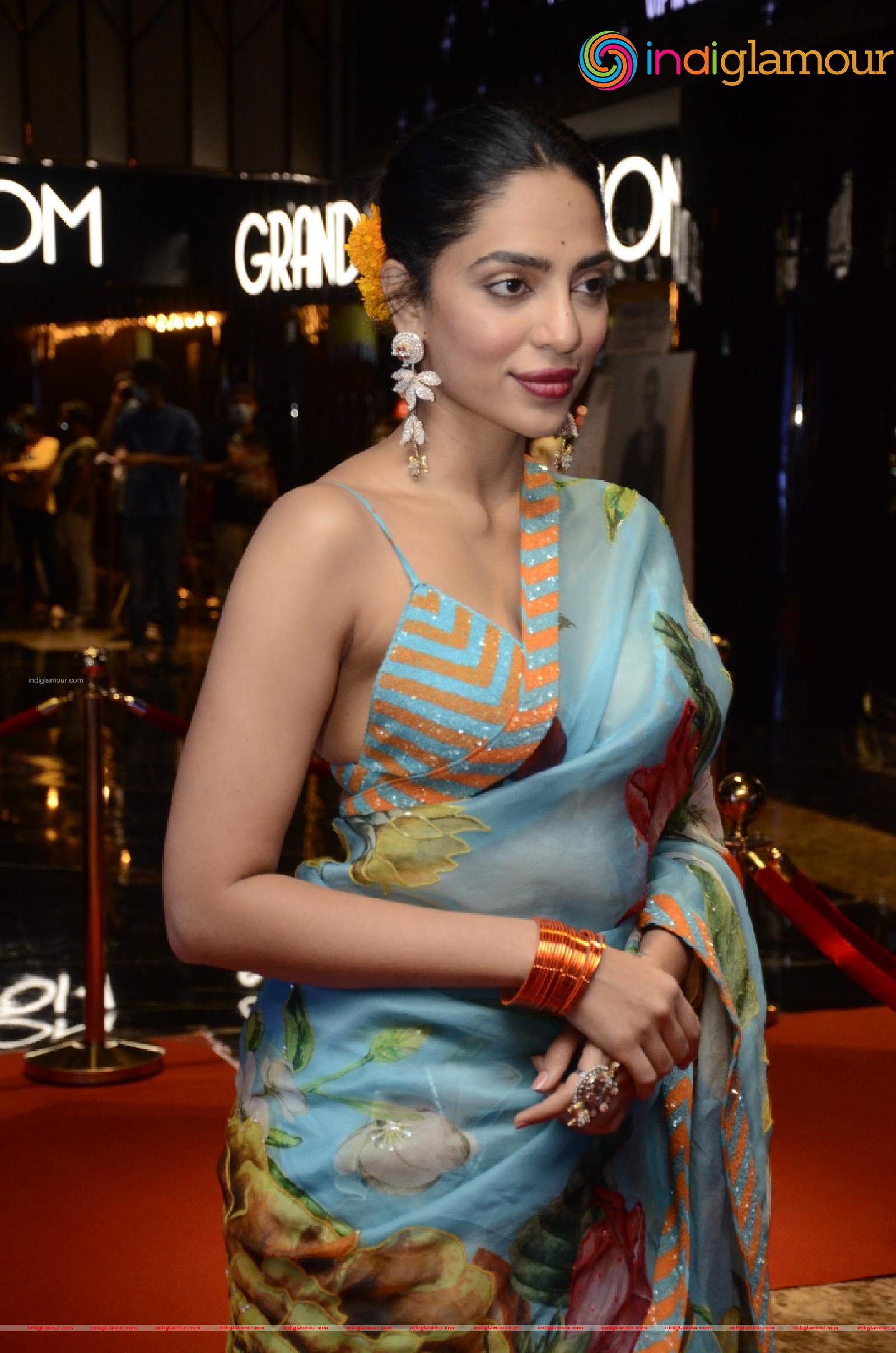 Sobhita Dhulipala Actress hd photo