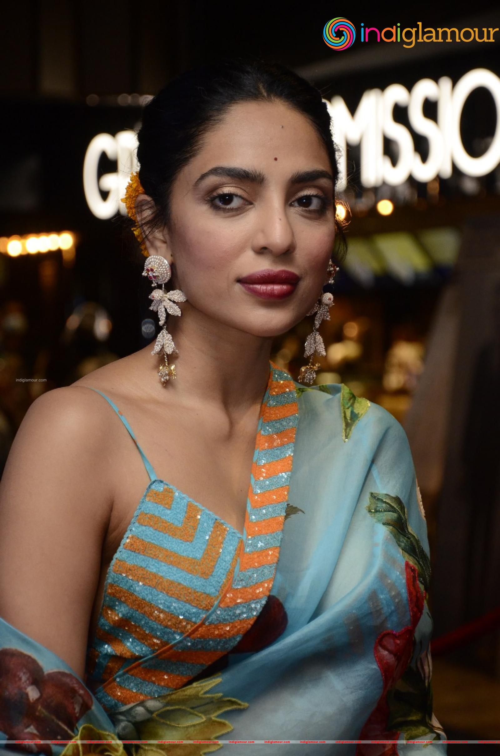 Sobhita Dhulipala Actress hd photo