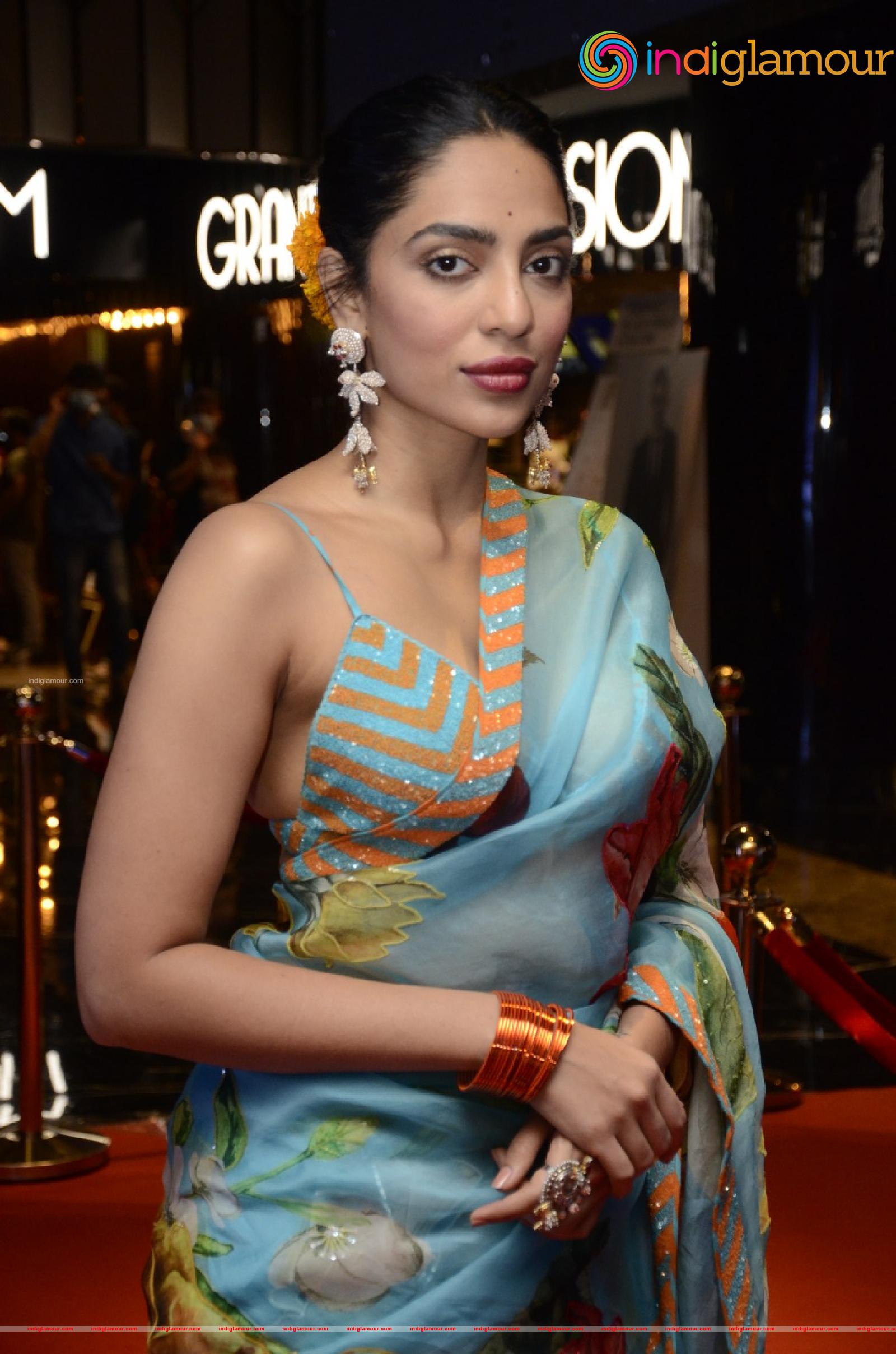 Sobhita Dhulipala Actress hd photo