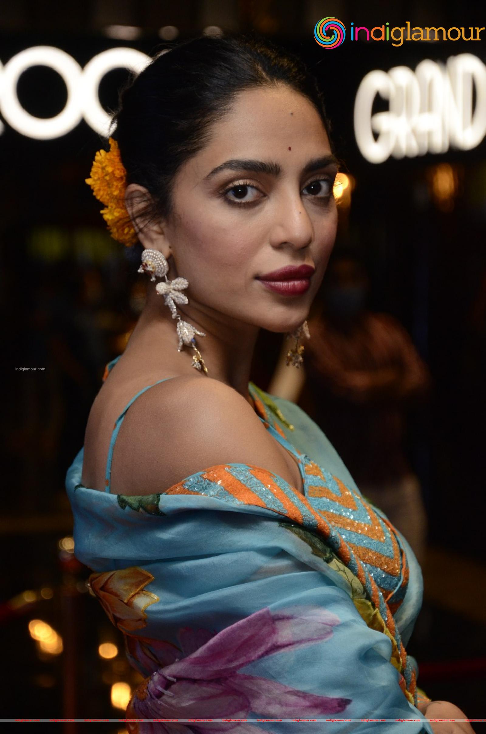 Sobhita Dhulipala Actress hd photo