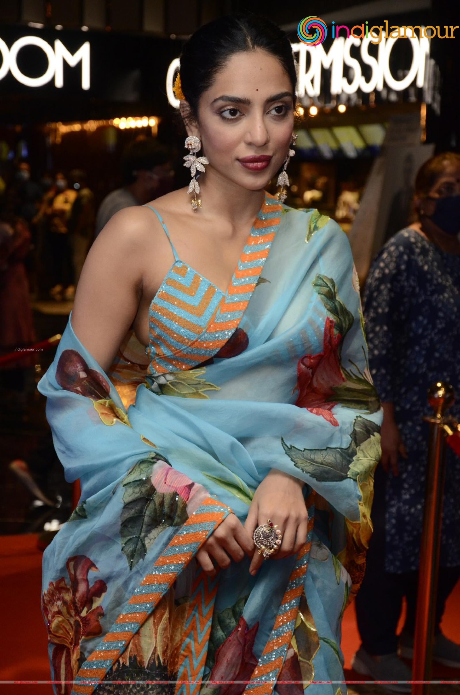 Sobhita Dhulipala Actress hd photo