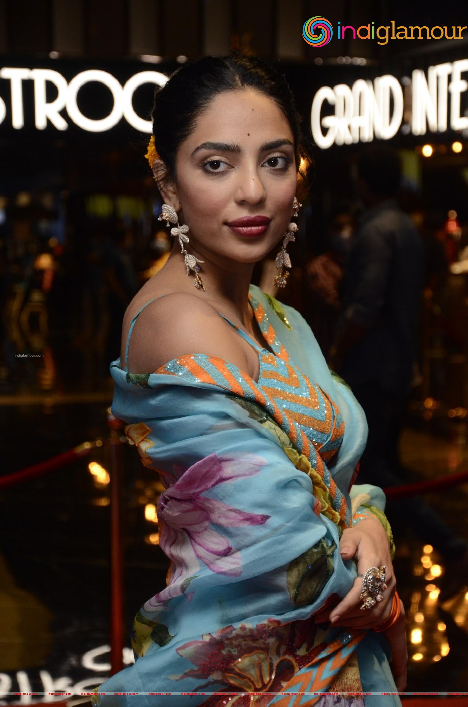 Sobhita Dhulipala Actress hd photo