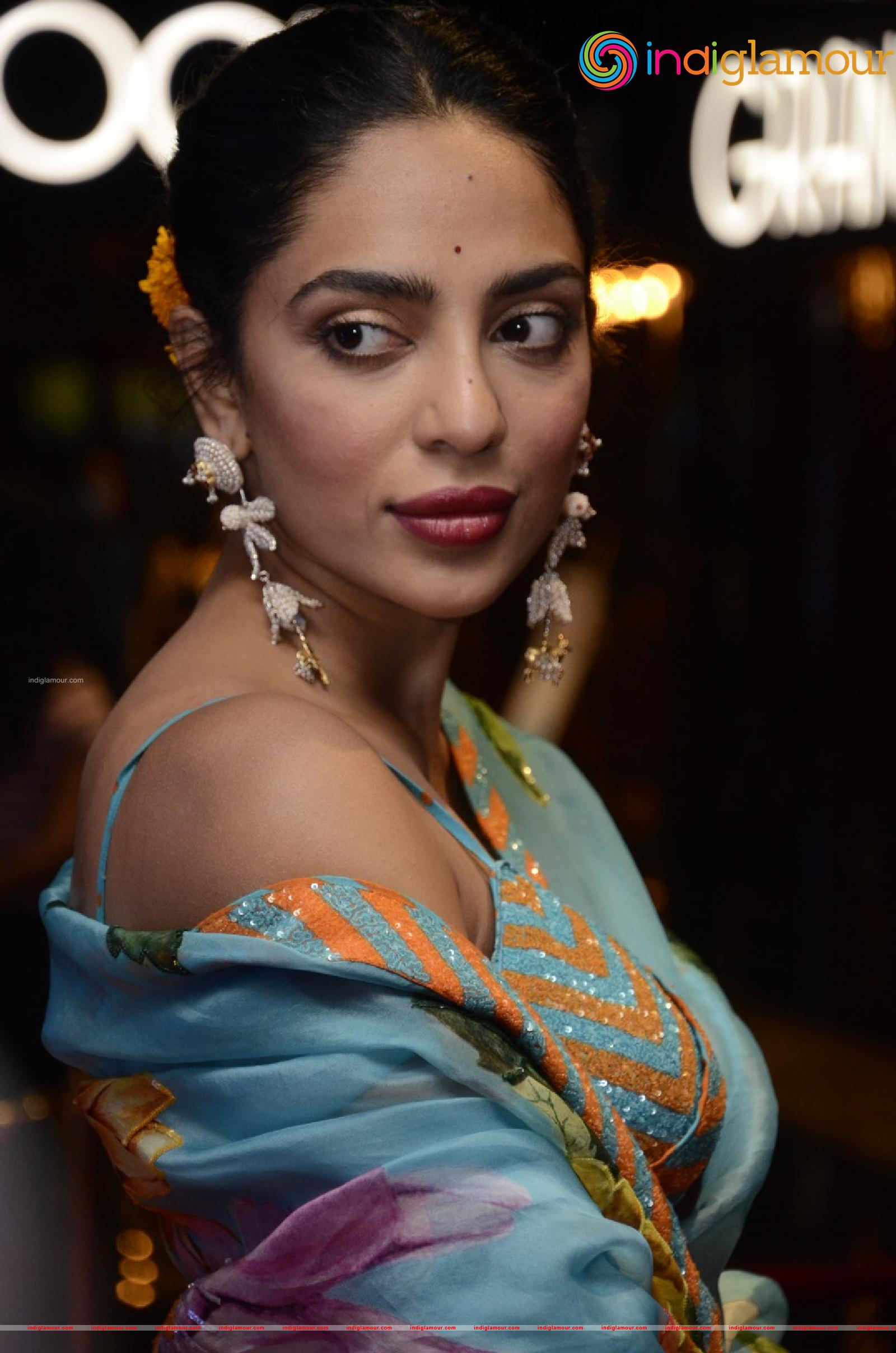 Sobhita Dhulipala Actress hd photo