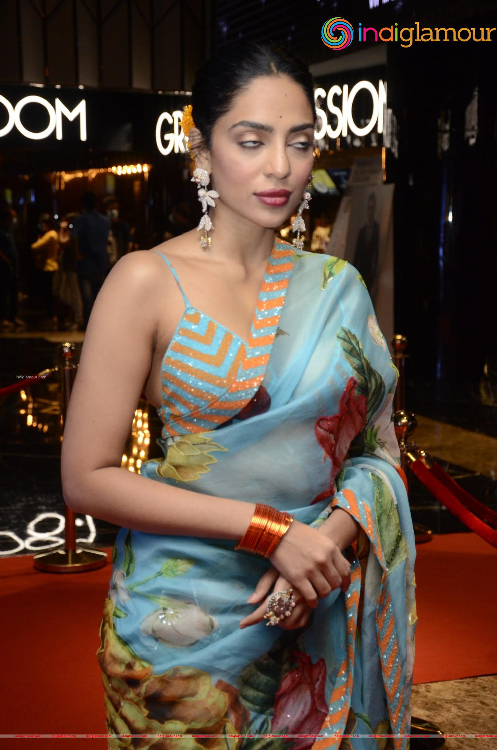 Sobhita Dhulipala Actress hd photo