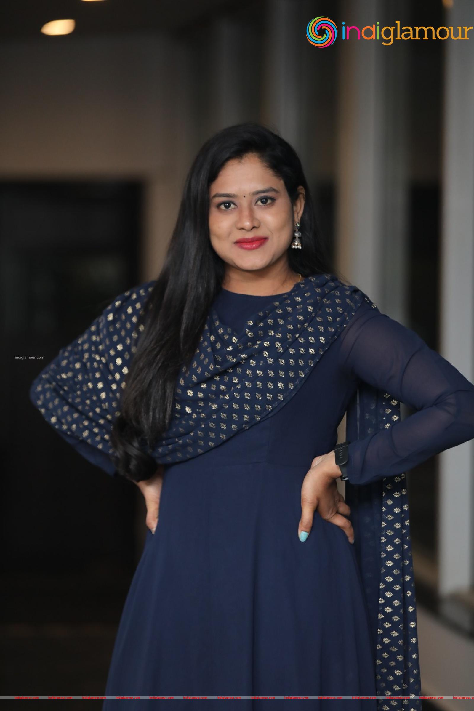 Ramya Actress hd photo
