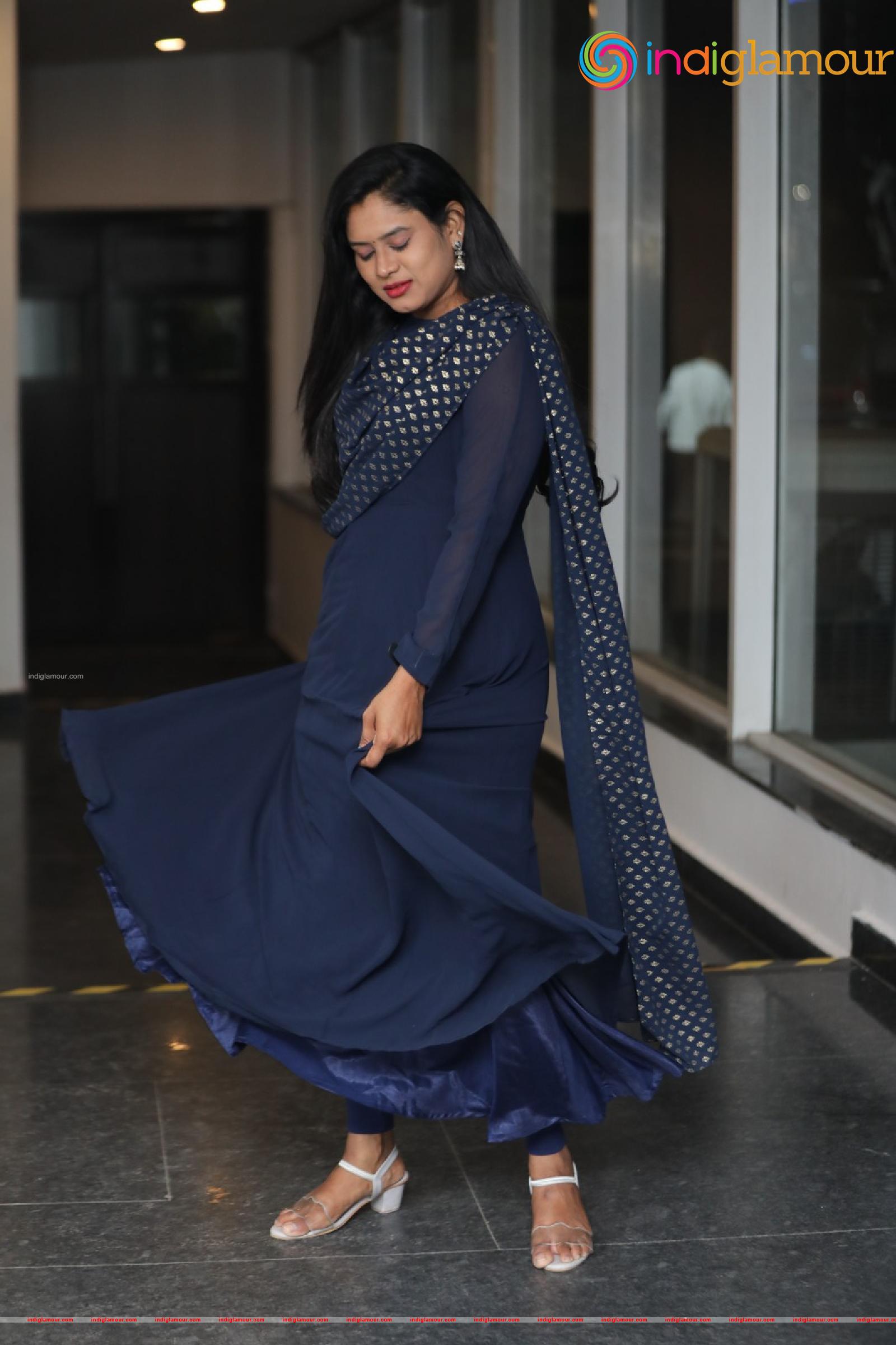 Ramya Actress hd photo