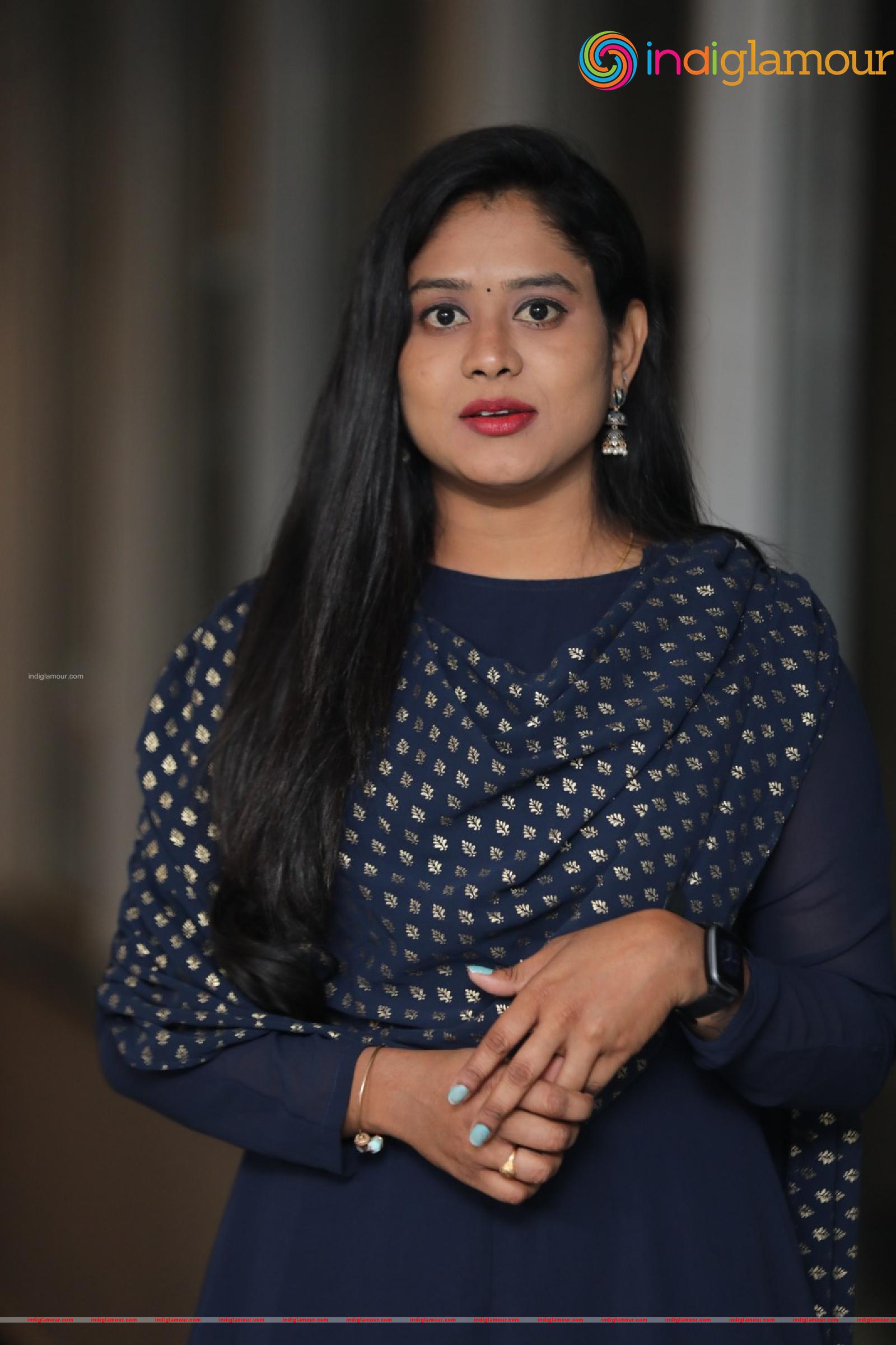 Ramya Actress hd photo