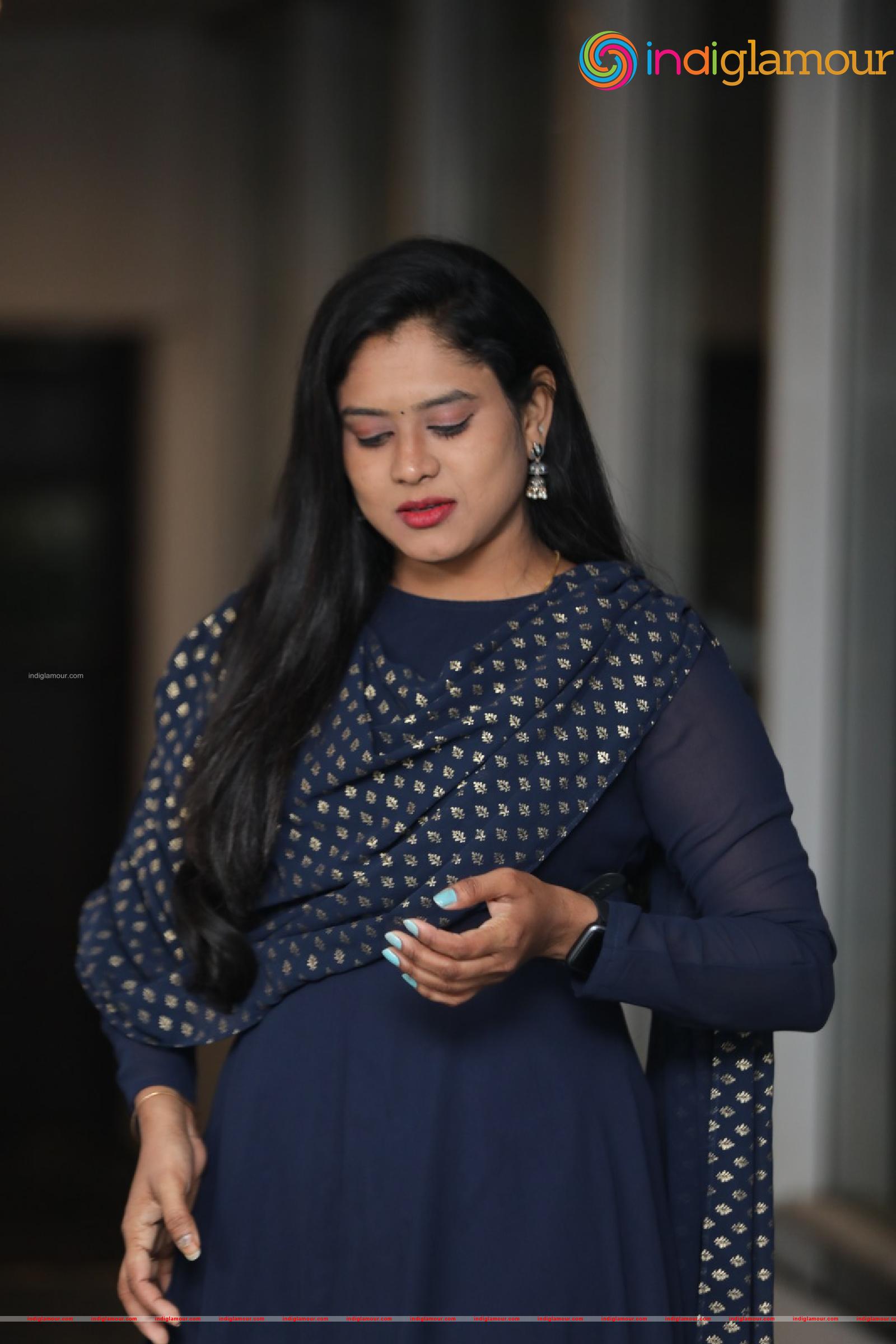 Ramya Actress hd photo