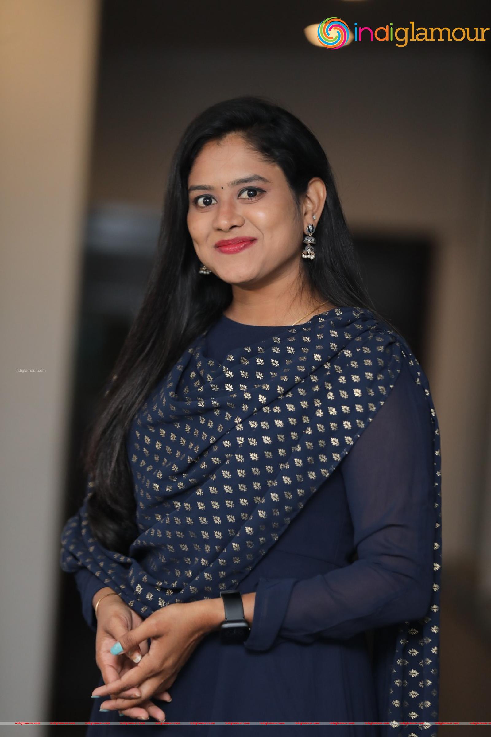 Ramya Actress hd photo