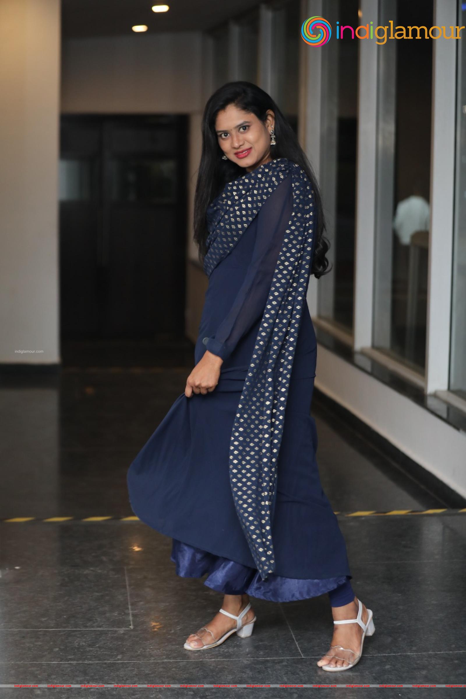 Ramya Actress hd photo