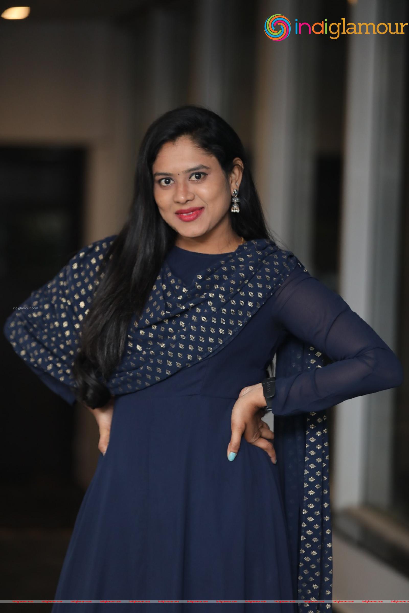 Ramya Actress hd photo