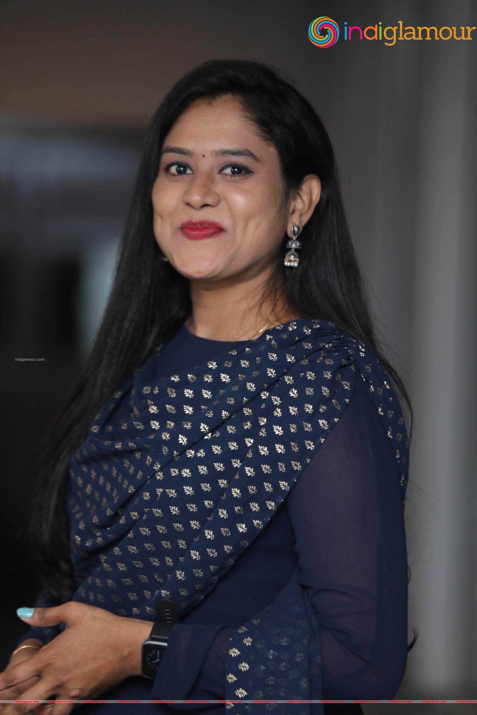 Ramya Actress hd photo