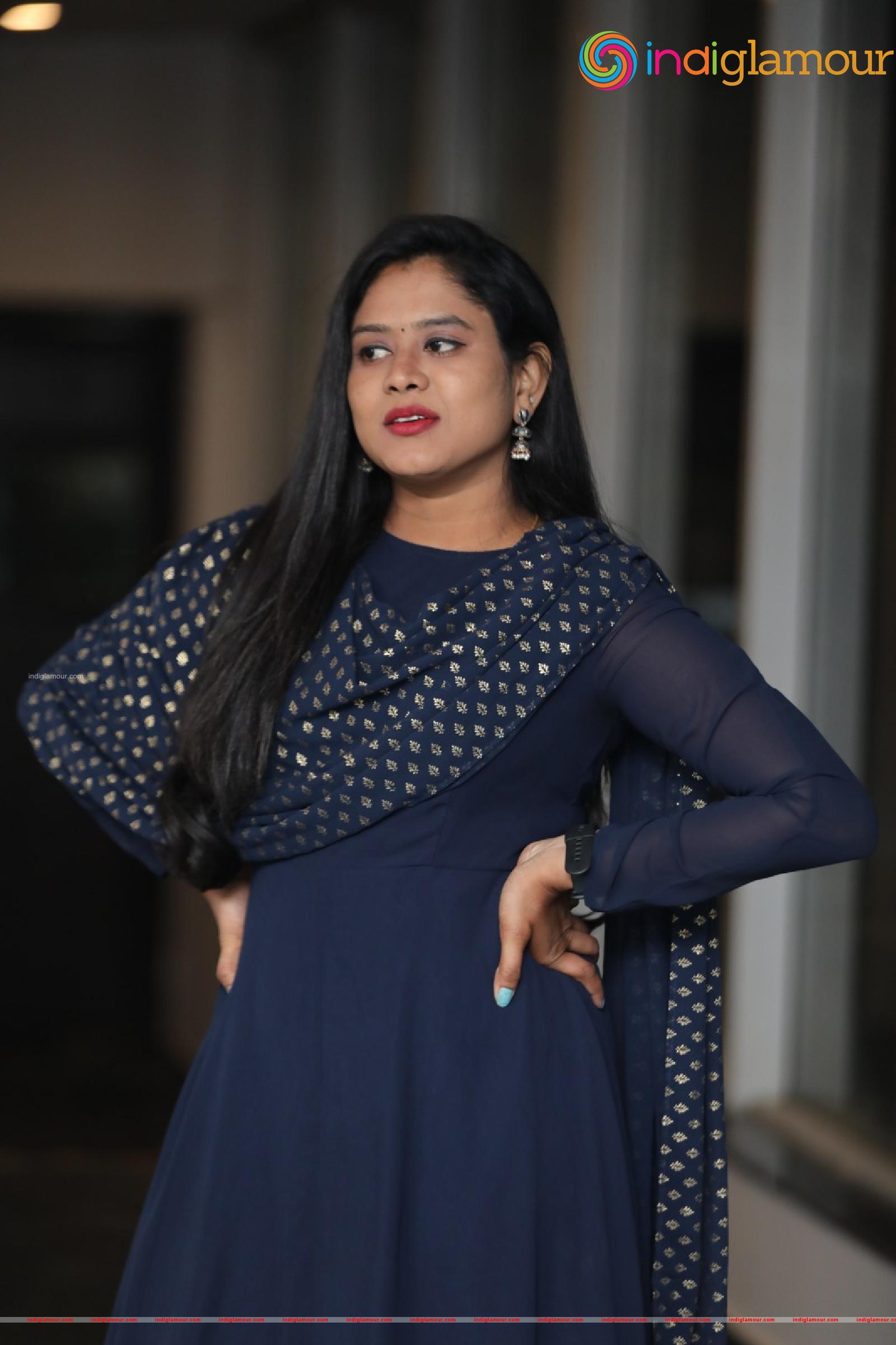 Ramya Actress hd photo