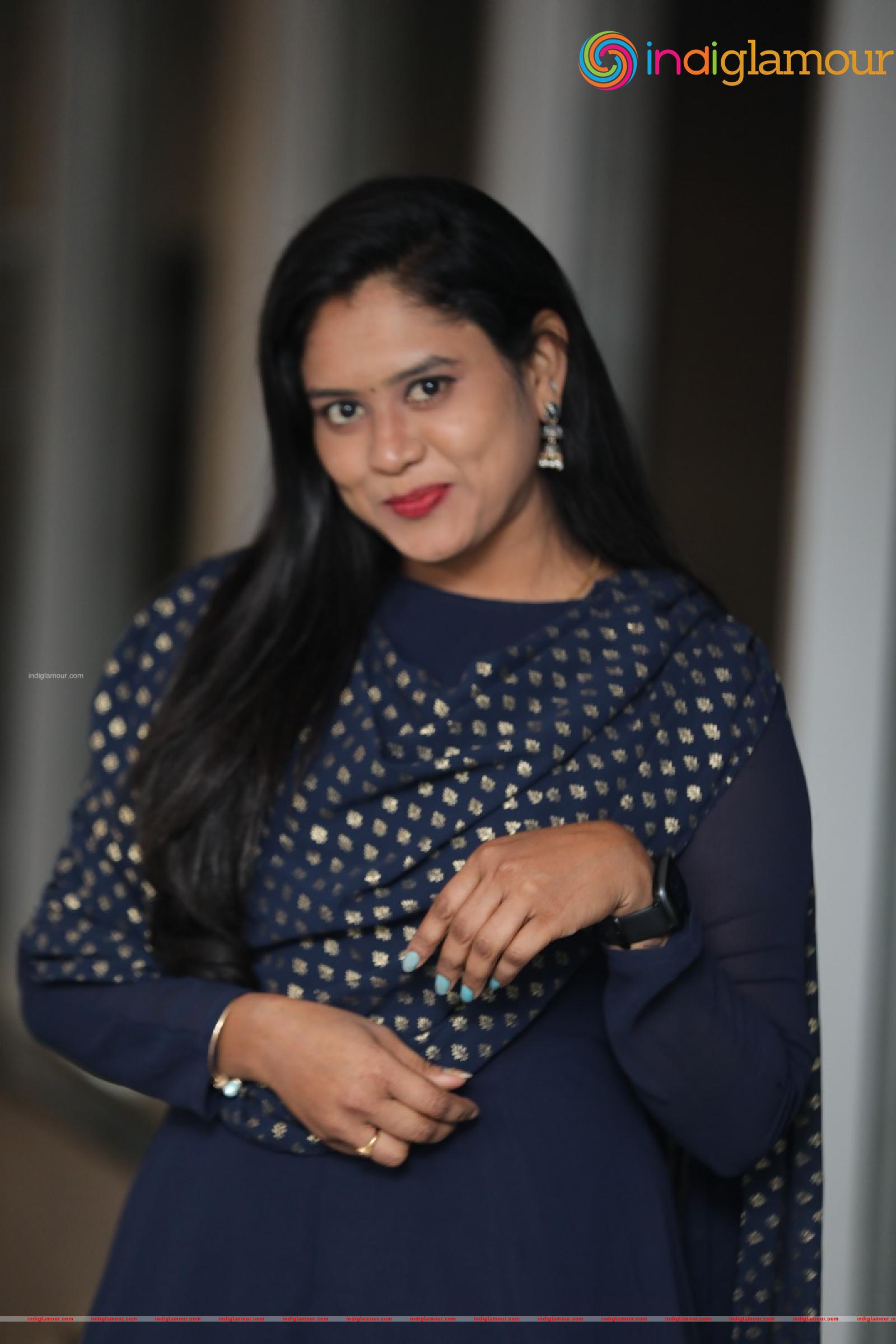 Ramya Actress hd photo