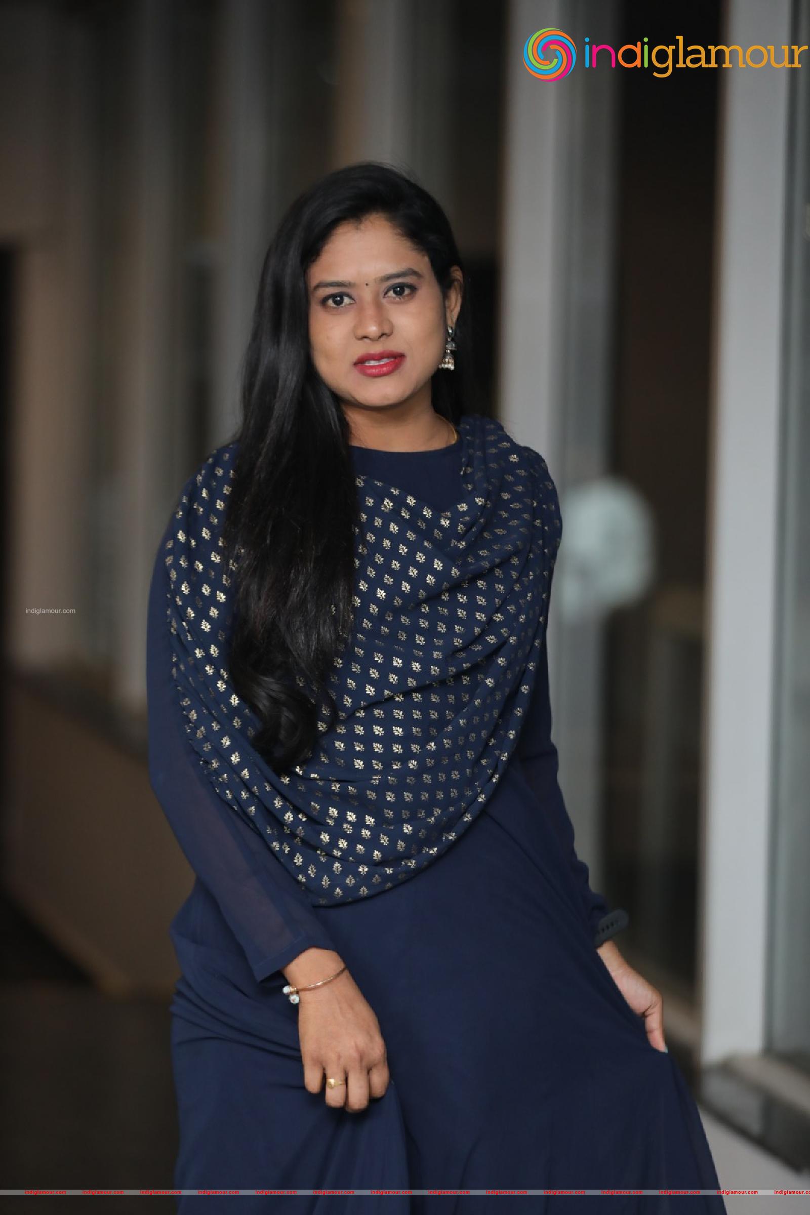 Ramya Actress hd photo