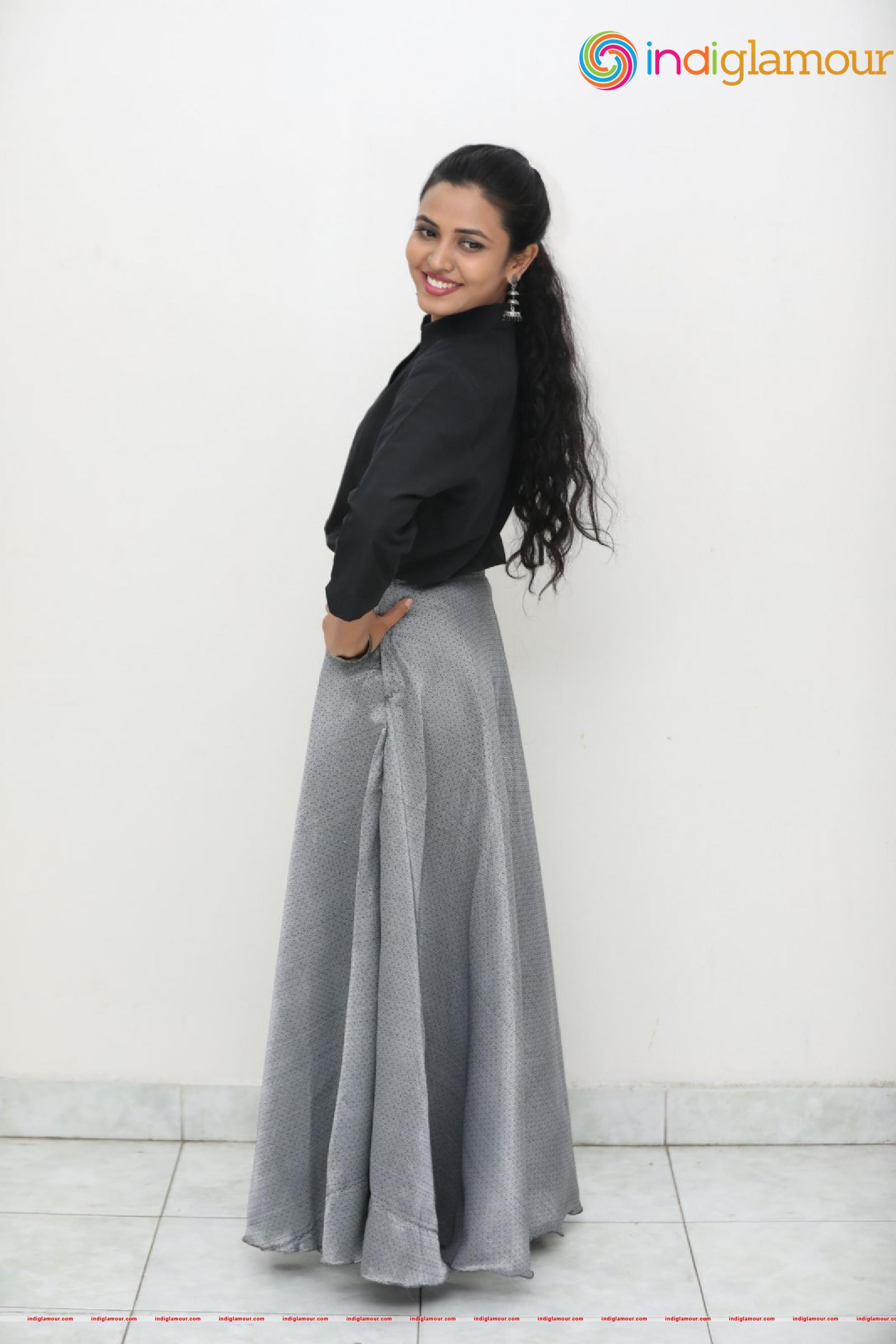 Sunita Sadguruu Actress hd photo