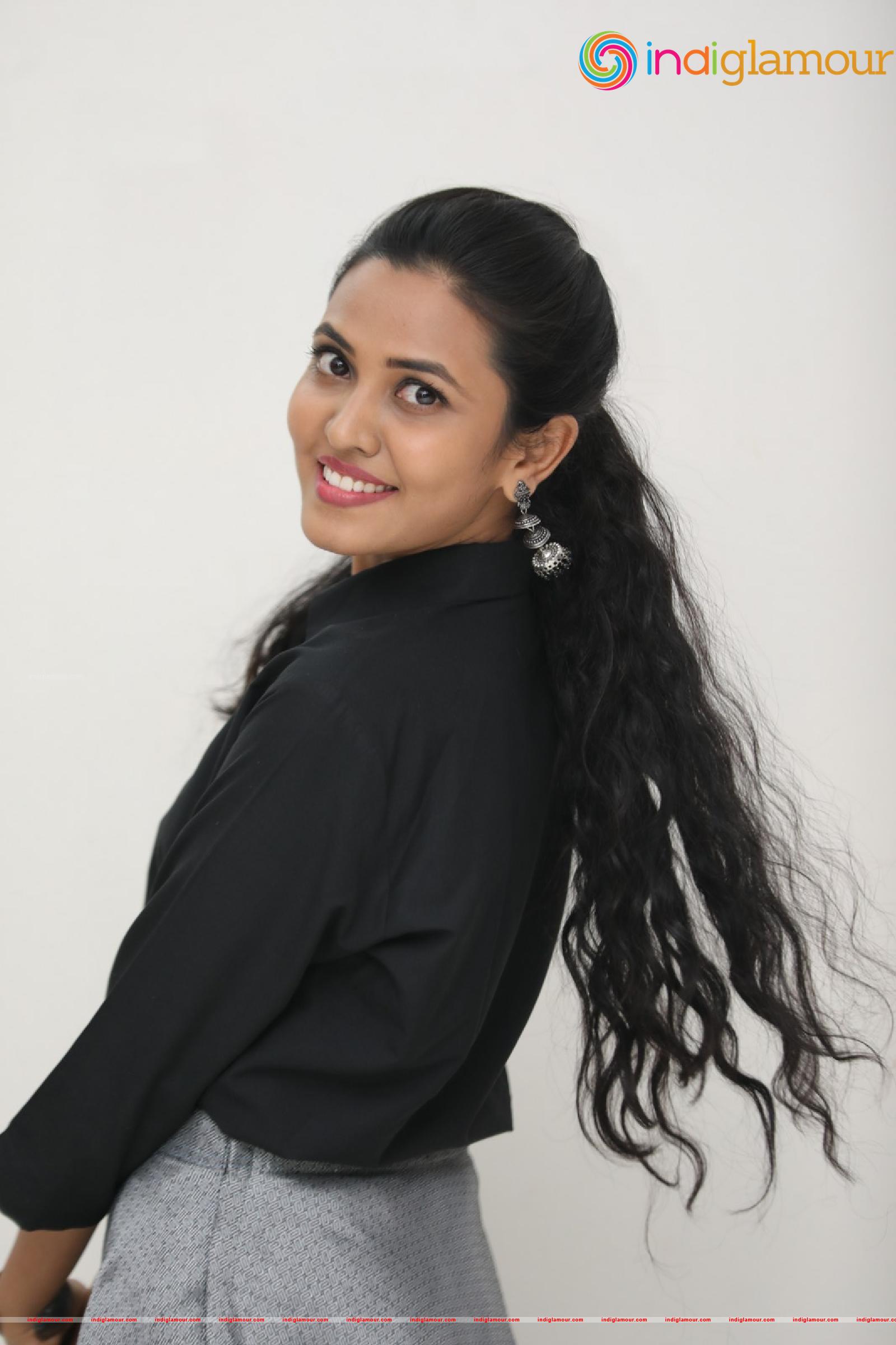 Sunita Sadguruu Actress hd photo