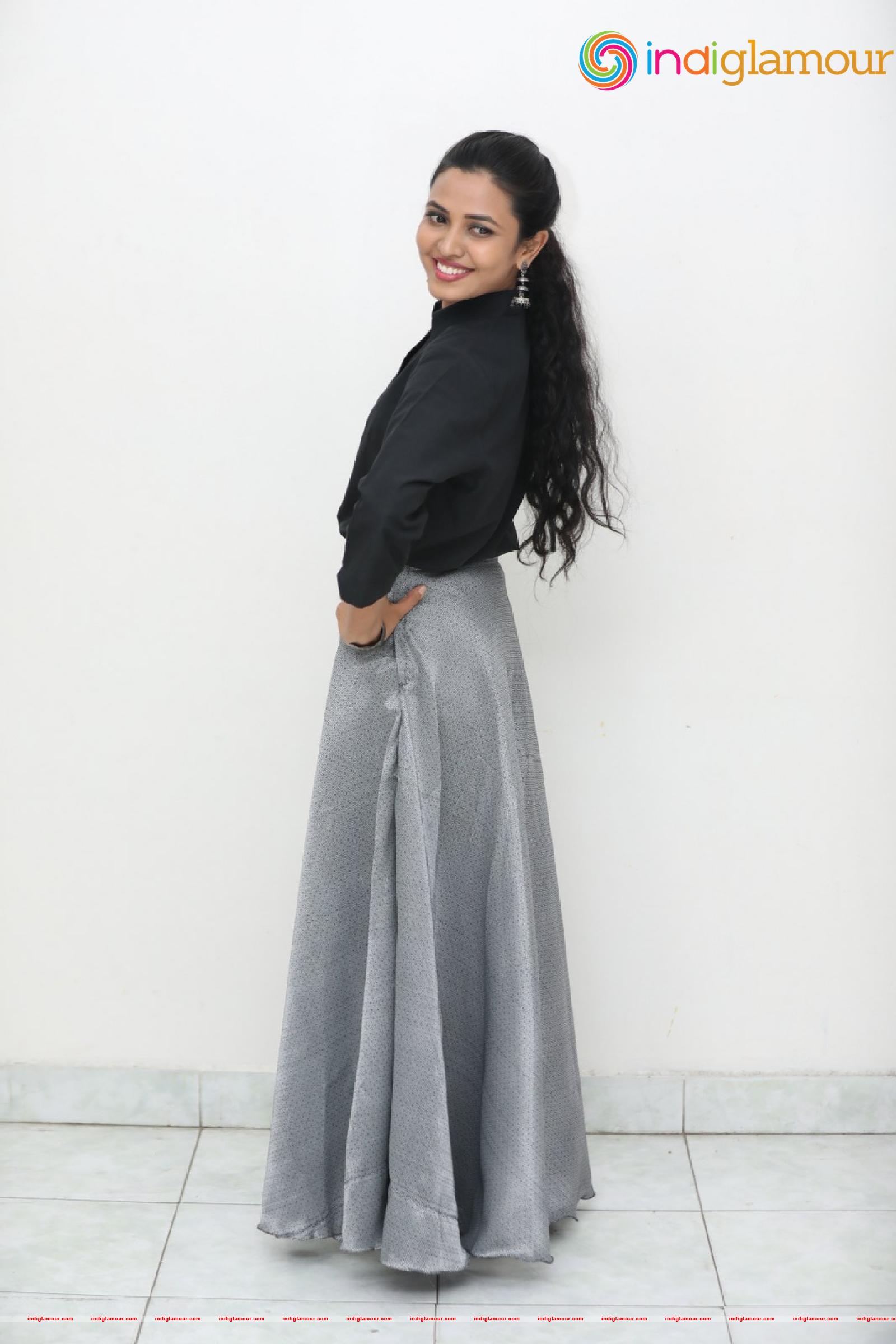Sunita Sadguruu Actress hd photo