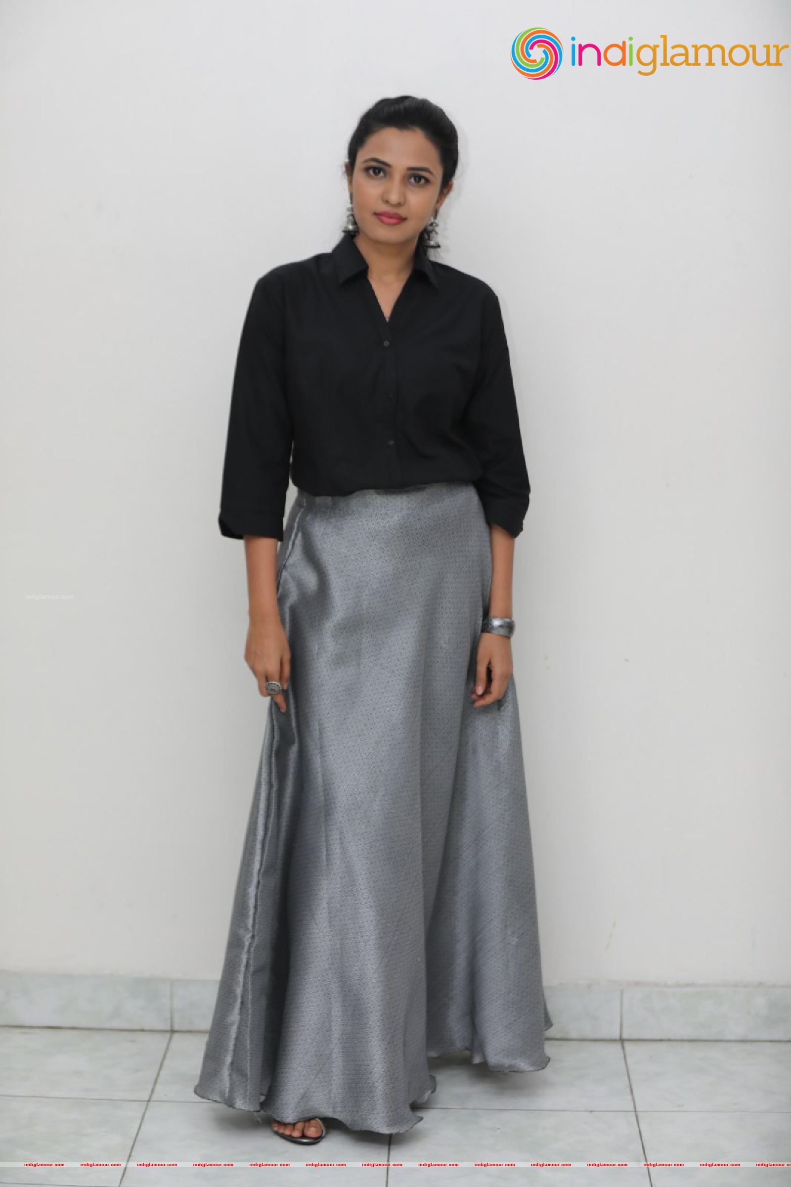 Sunita Sadguruu Actress hd photo