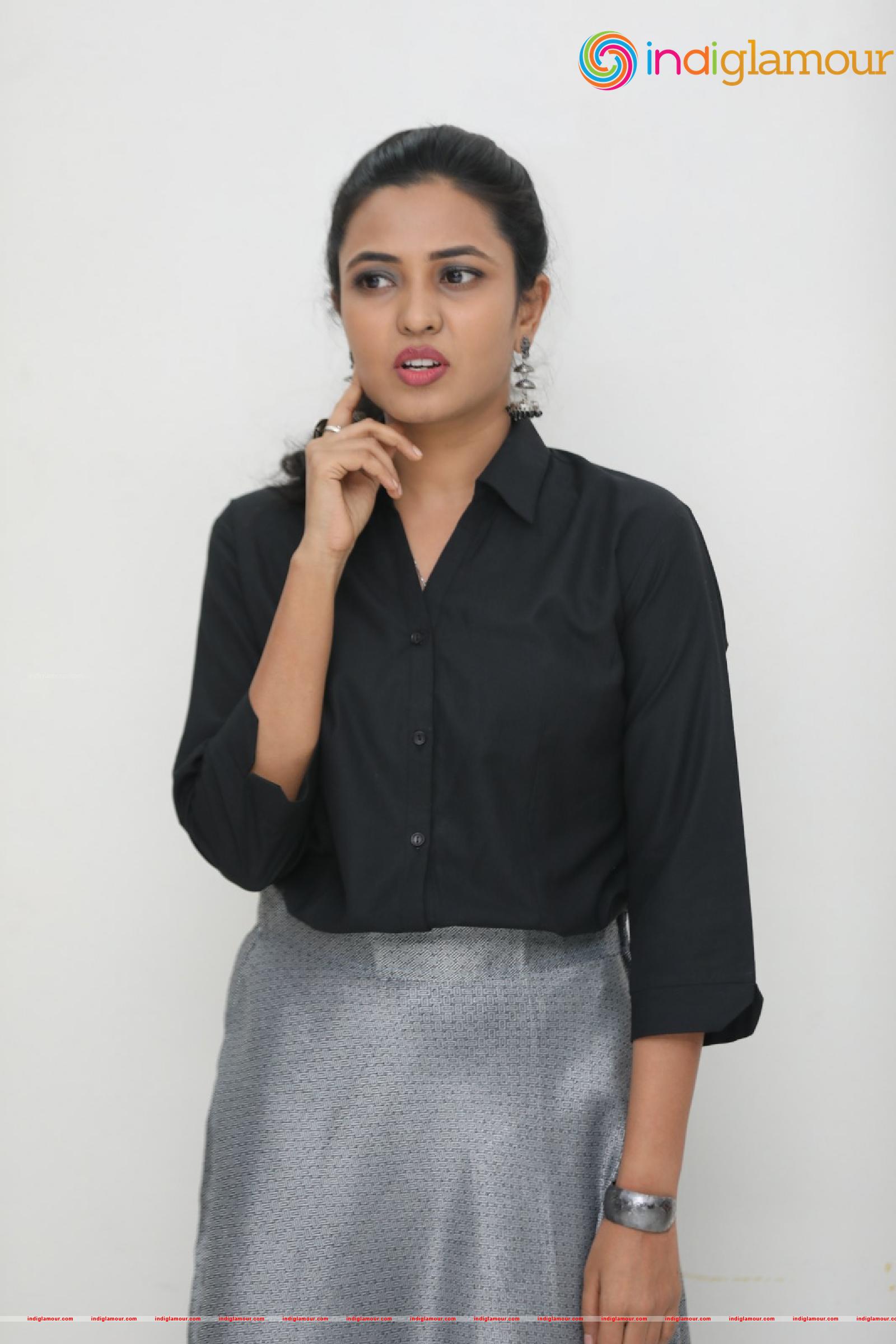 Sunita Sadguruu Actress hd photo