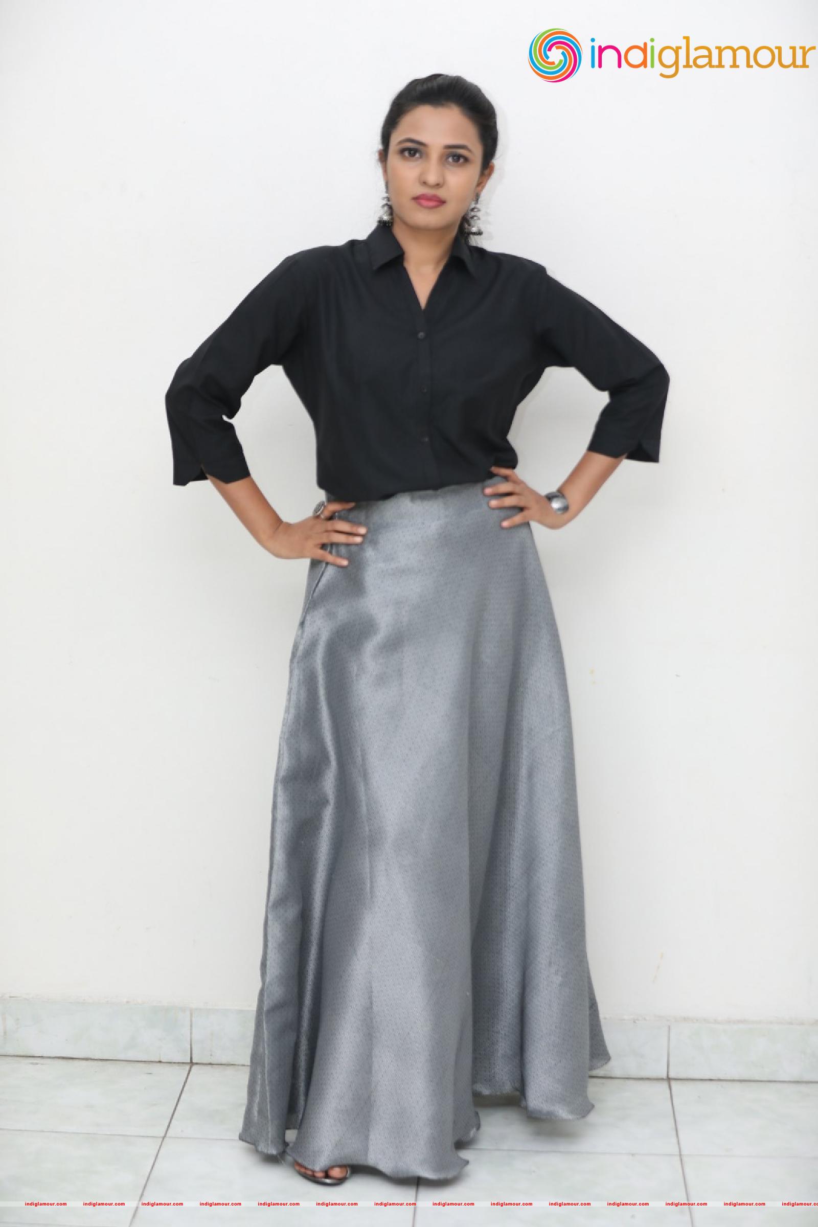 Sunita Sadguruu Actress hd photo