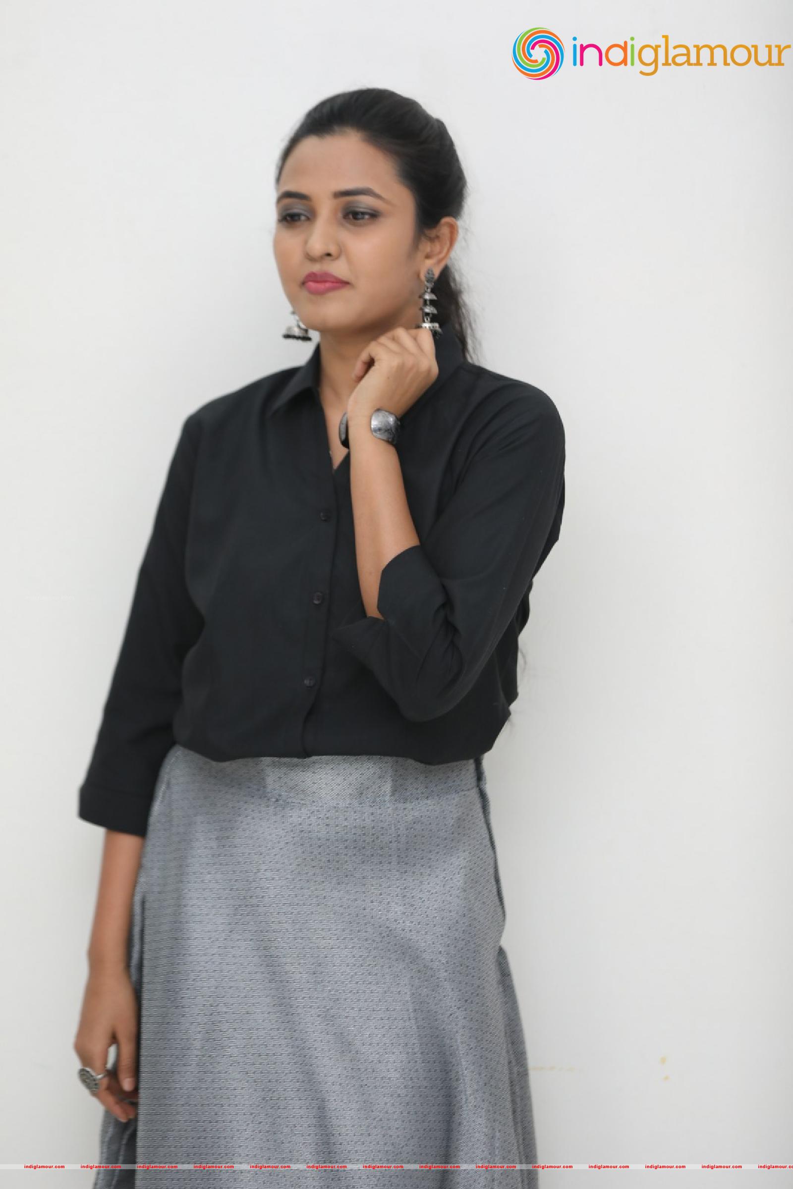Sunita Sadguruu Actress hd photo