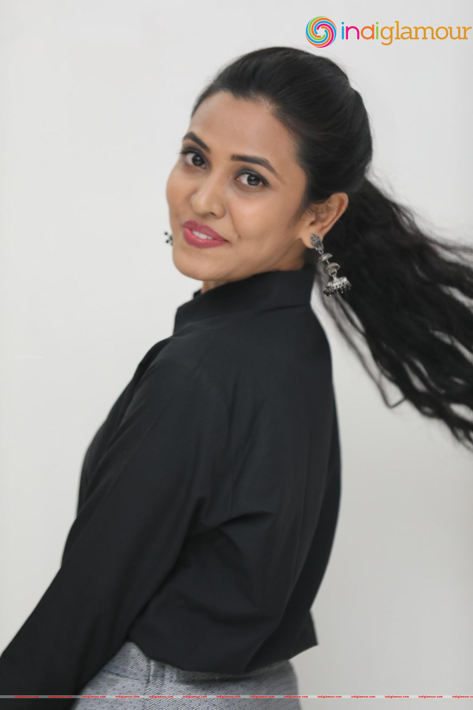 Sunita Sadguruu Actress hd photo