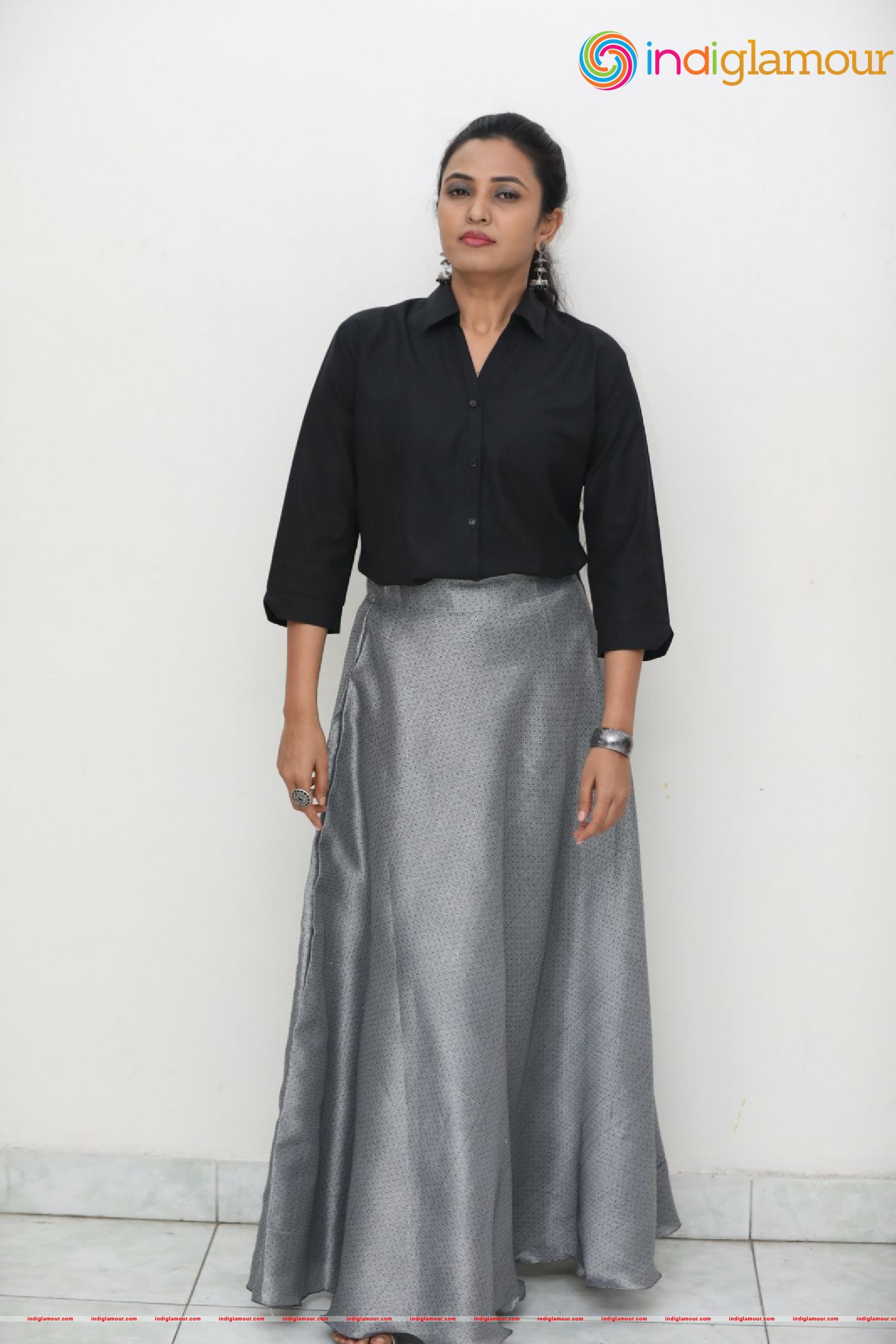 Sunita Sadguruu Actress hd photo