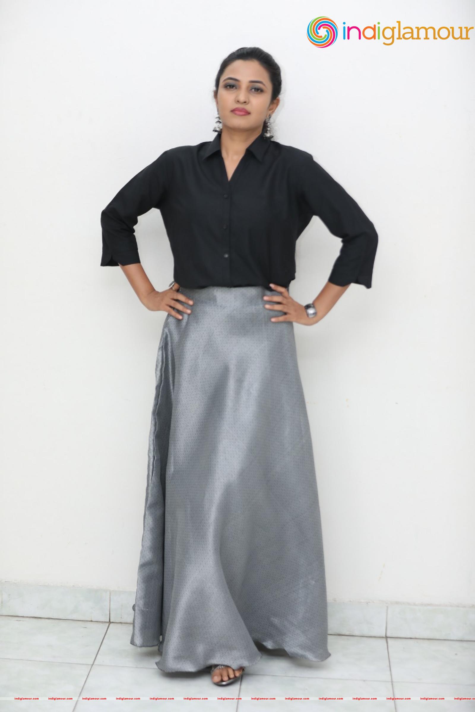 Sunita Sadguruu Actress hd photo