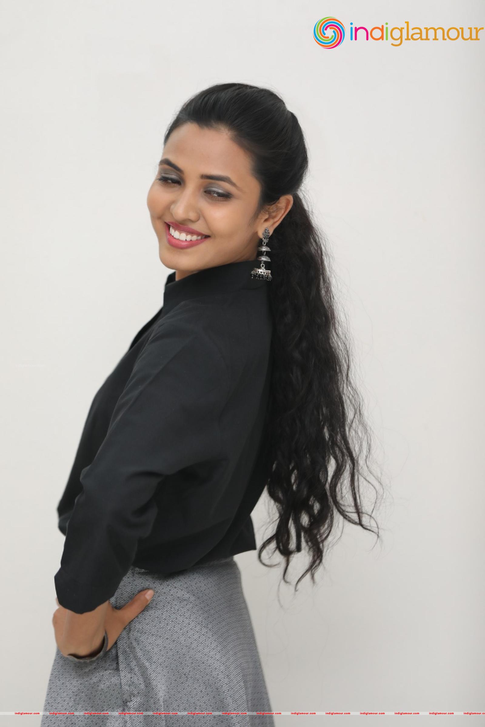 Sunita Sadguruu Actress hd photo