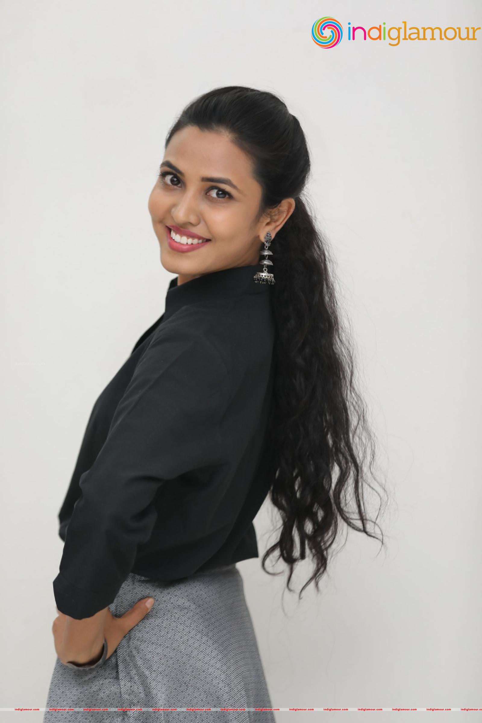 Sunita Sadguruu Actress hd photo