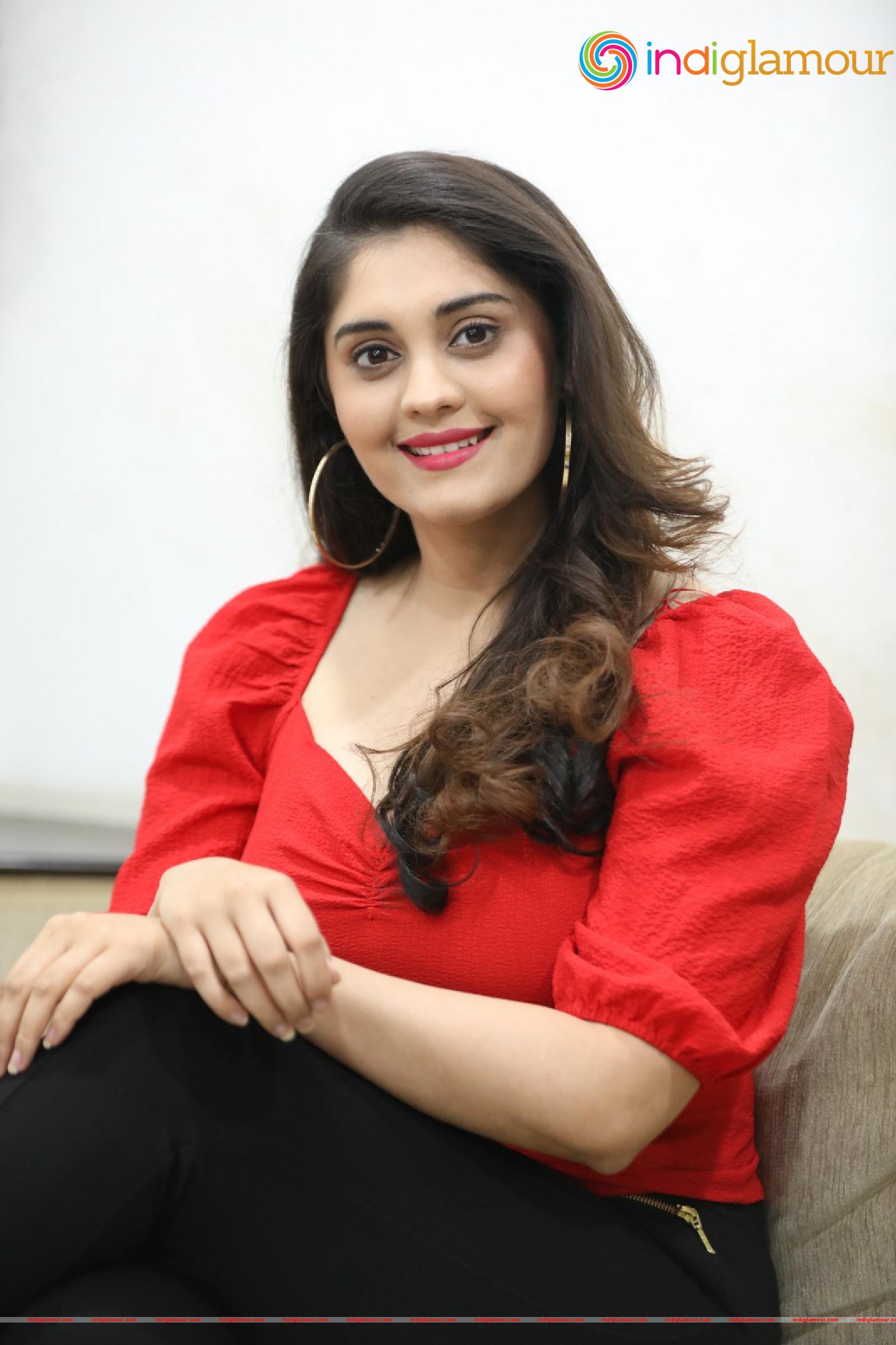 Surabhi Actress hd photo