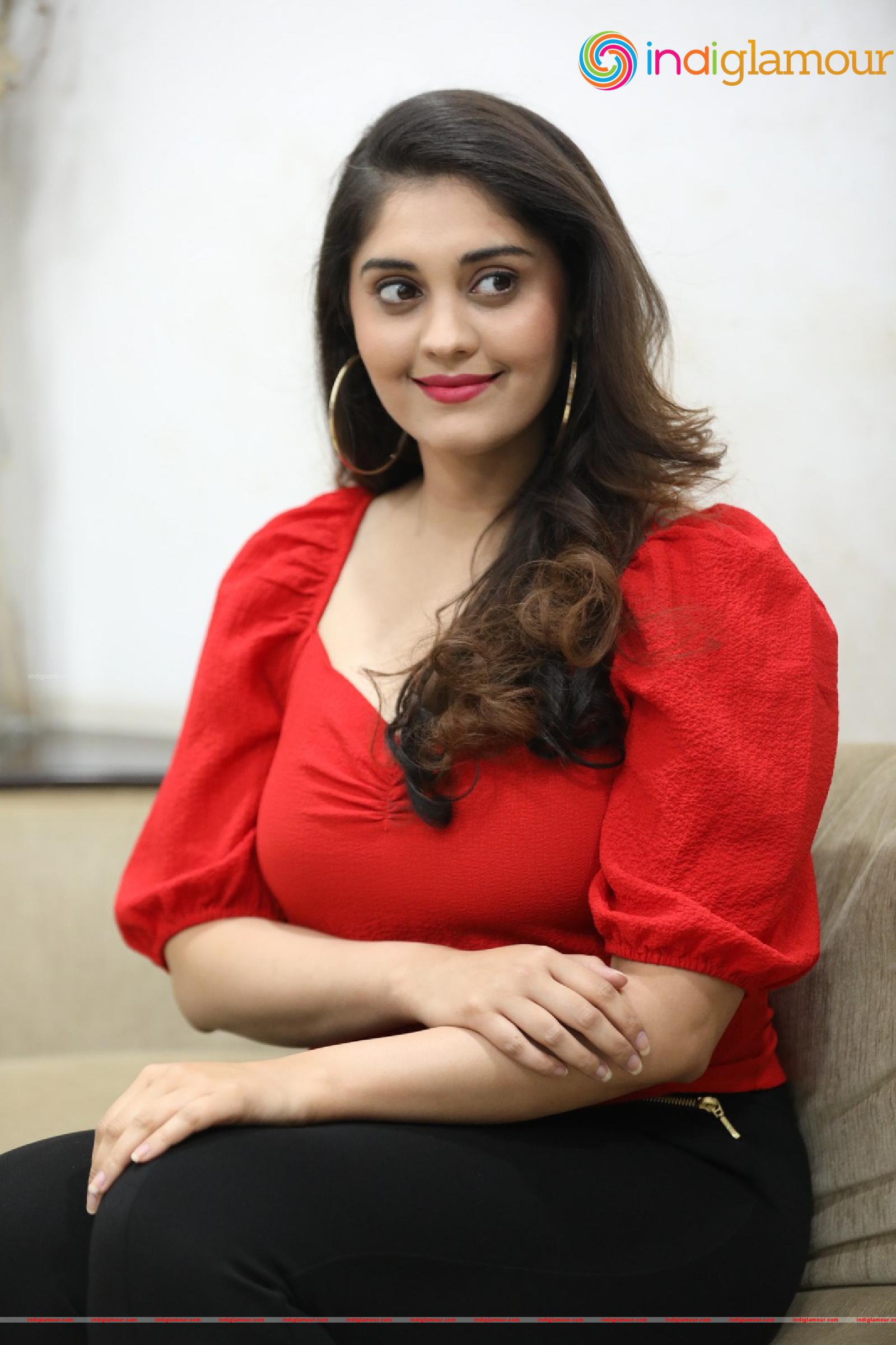 Surabhi Actress hd photo