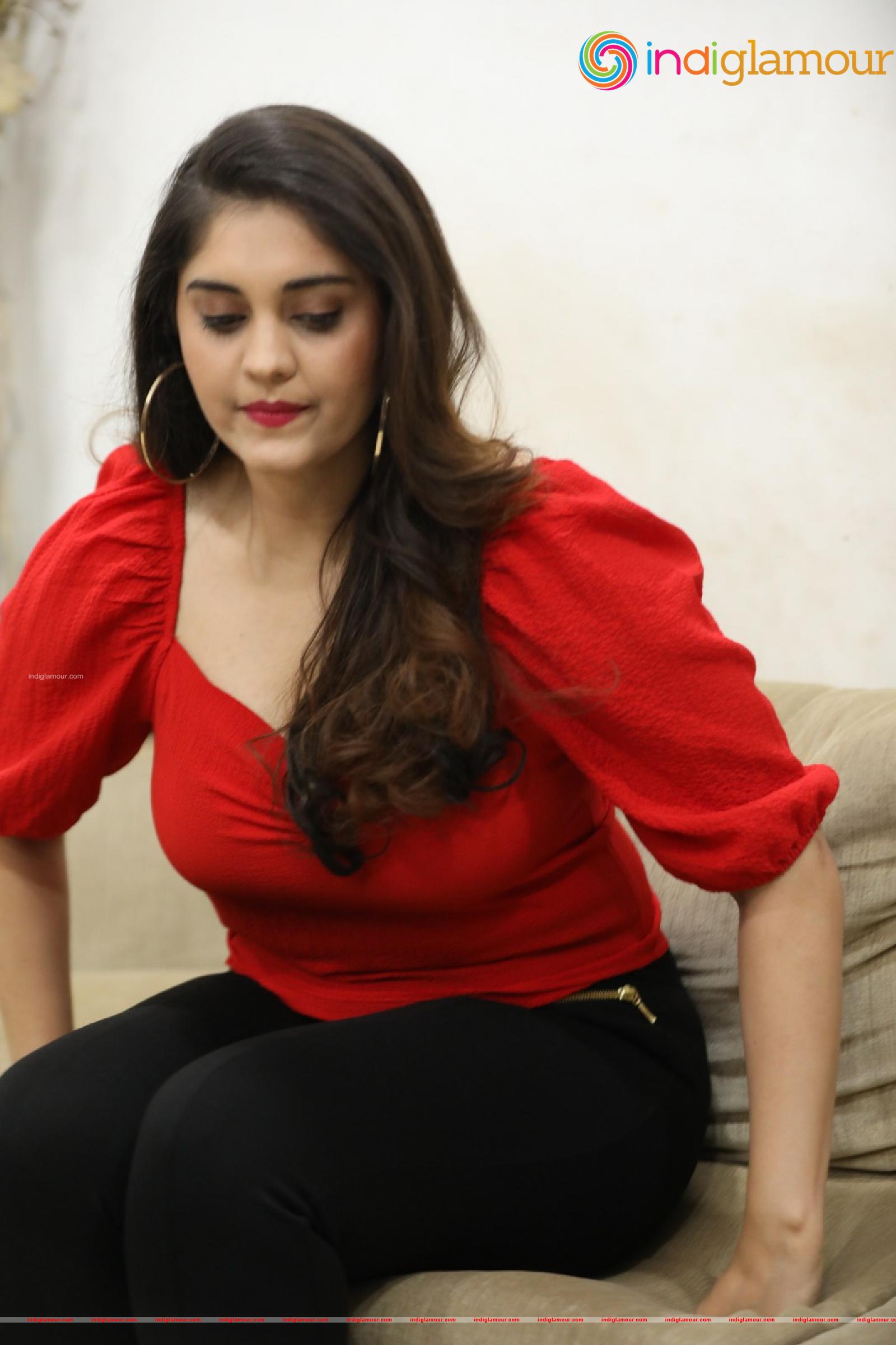 Surabhi Actress hd photo
