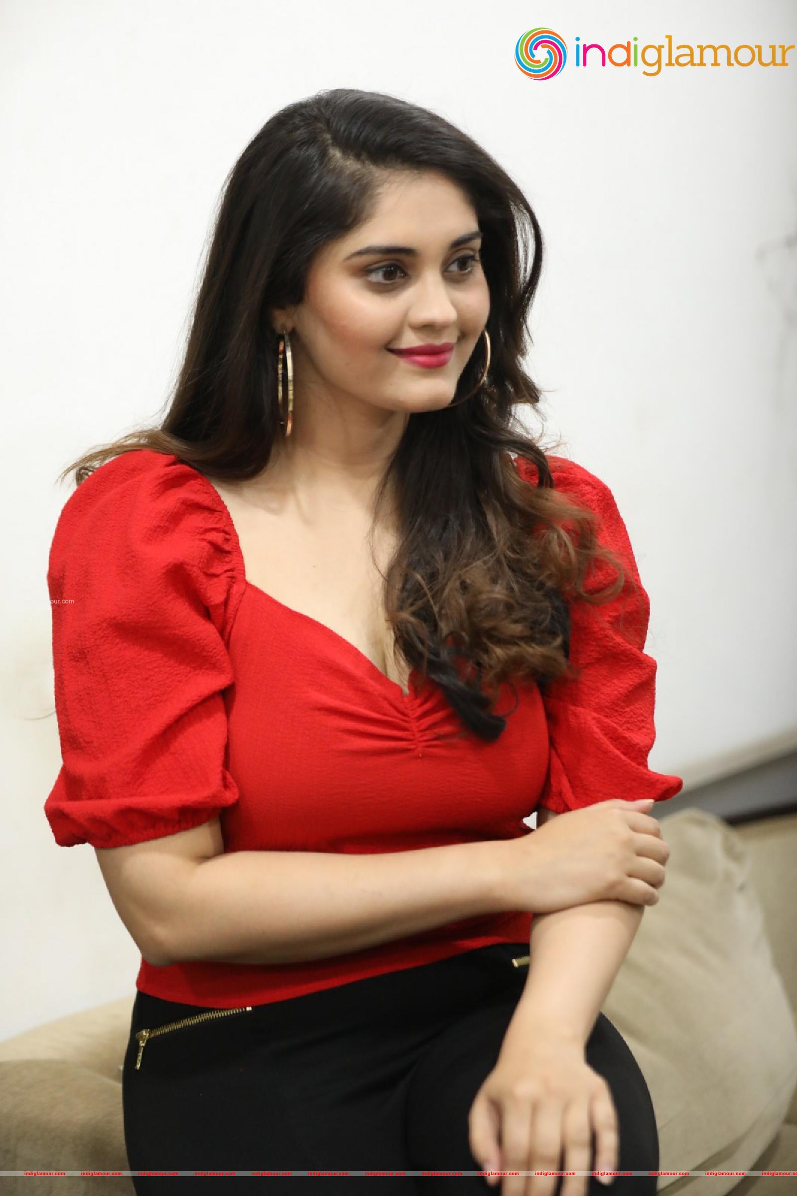 Surabhi Actress hd photo