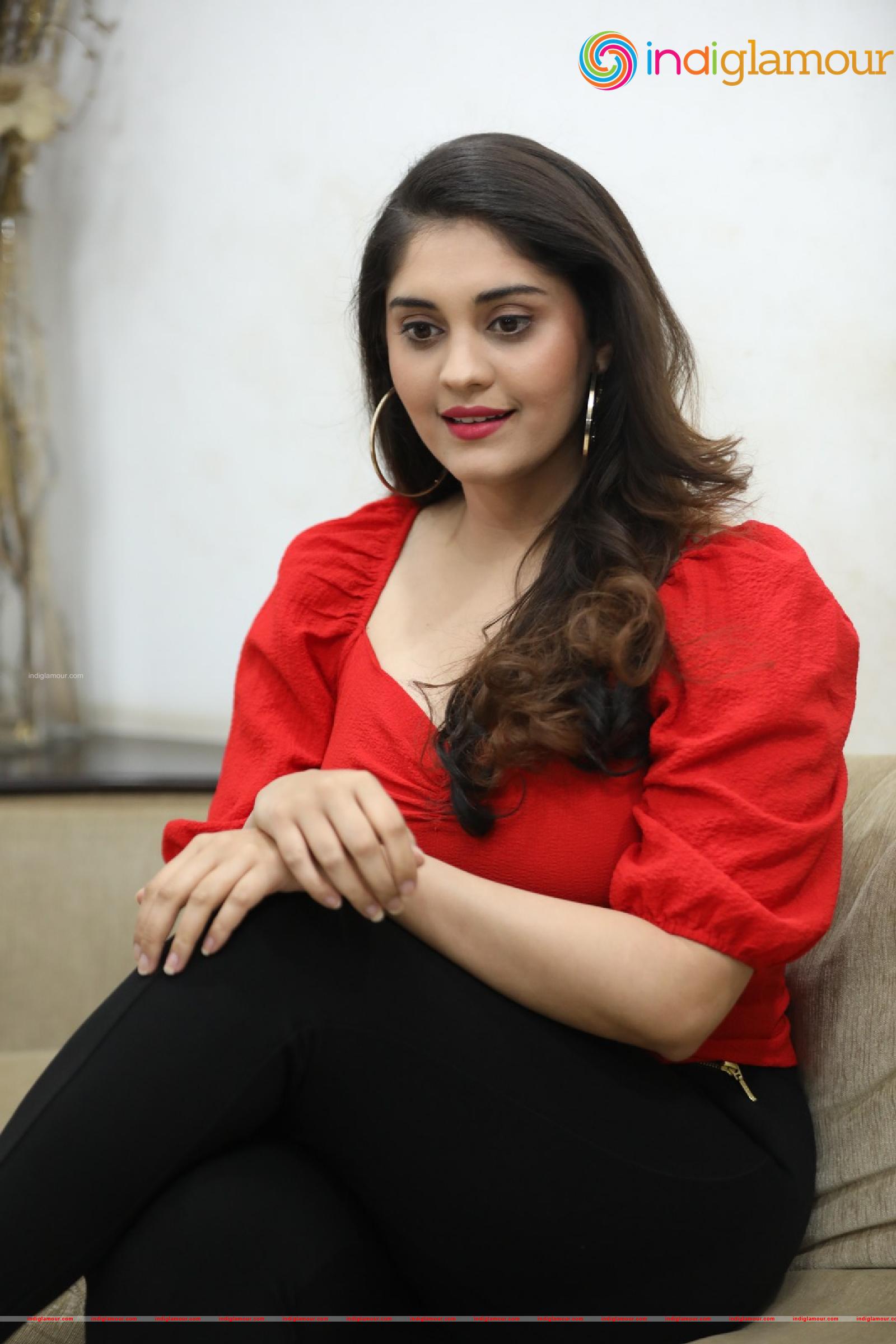 Surabhi Actress hd photo