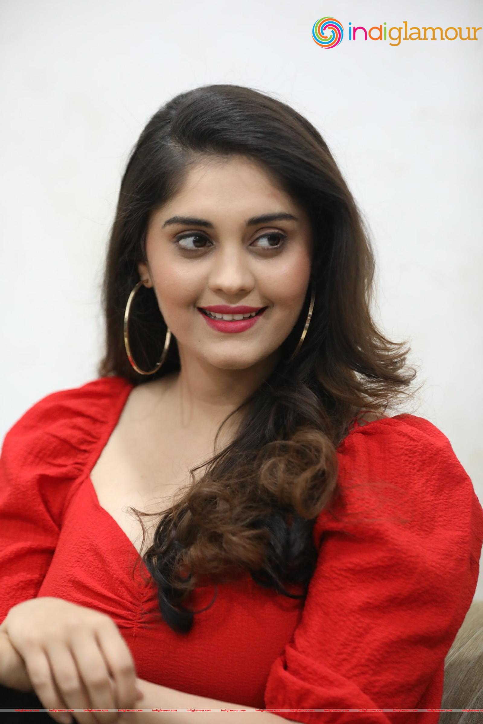 Surabhi Actress hd photo
