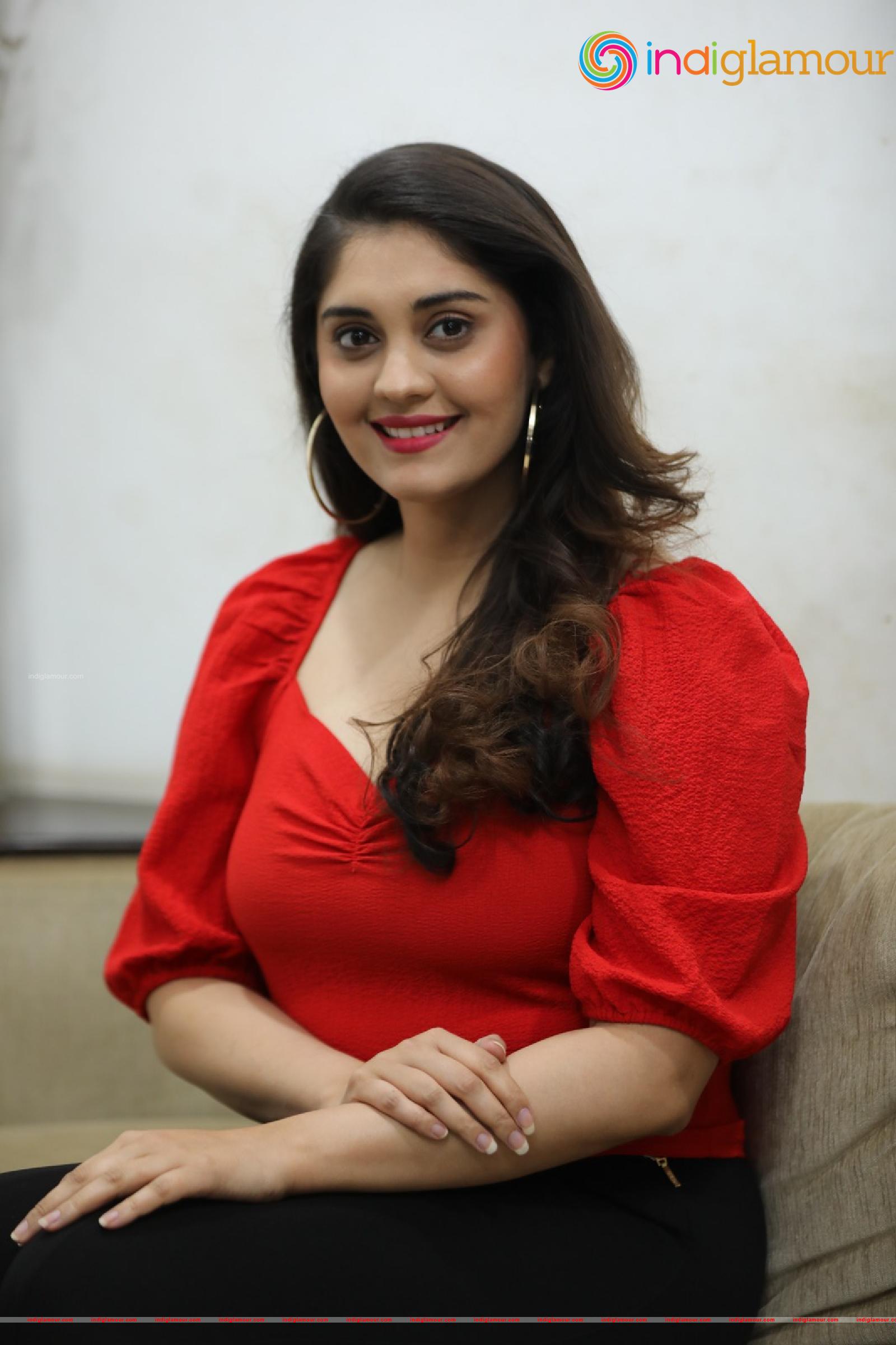 Surabhi Actress hd photo
