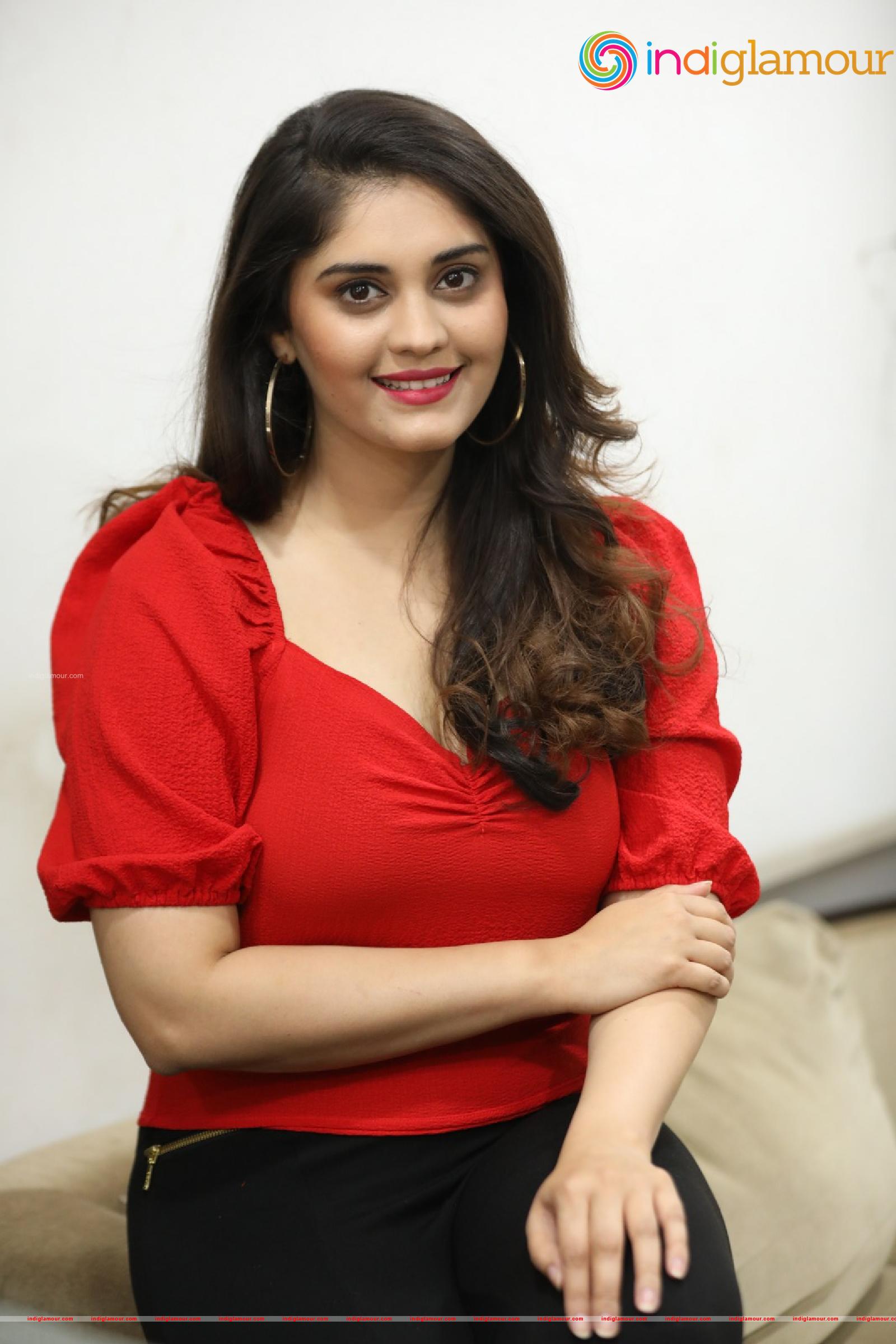 Surabhi Actress hd photo