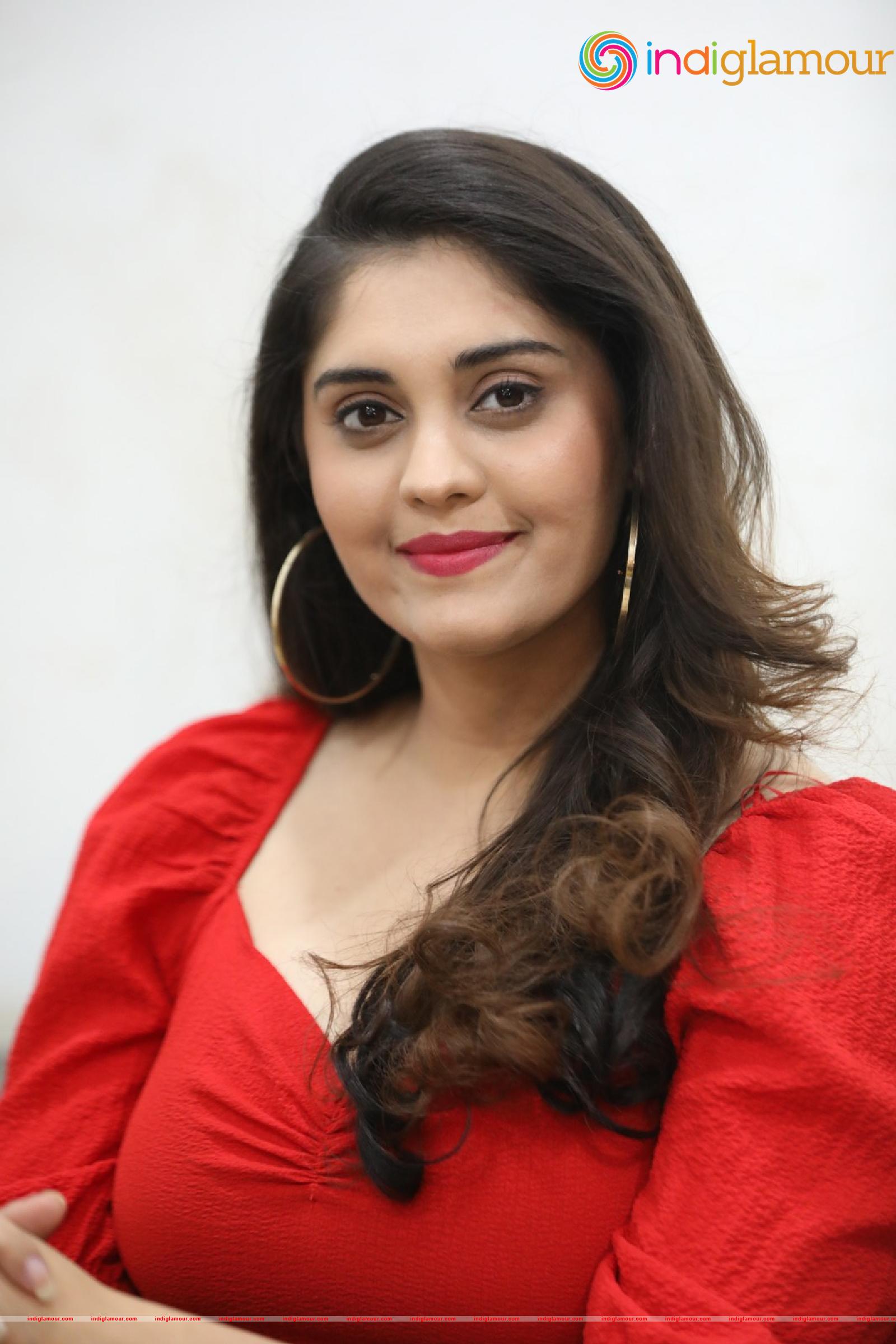 Surabhi Actress hd photo