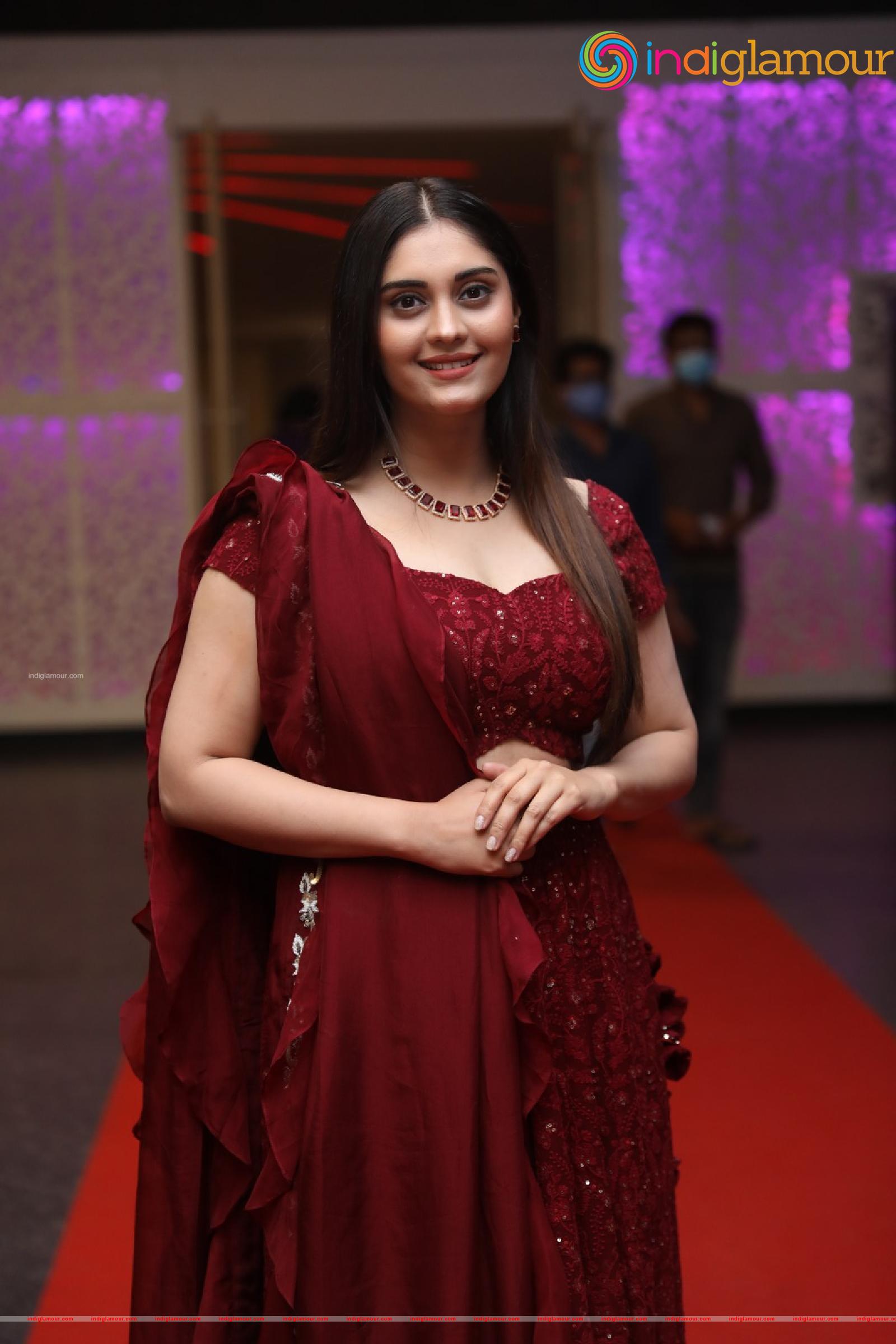 Surabhi Actress hd photo