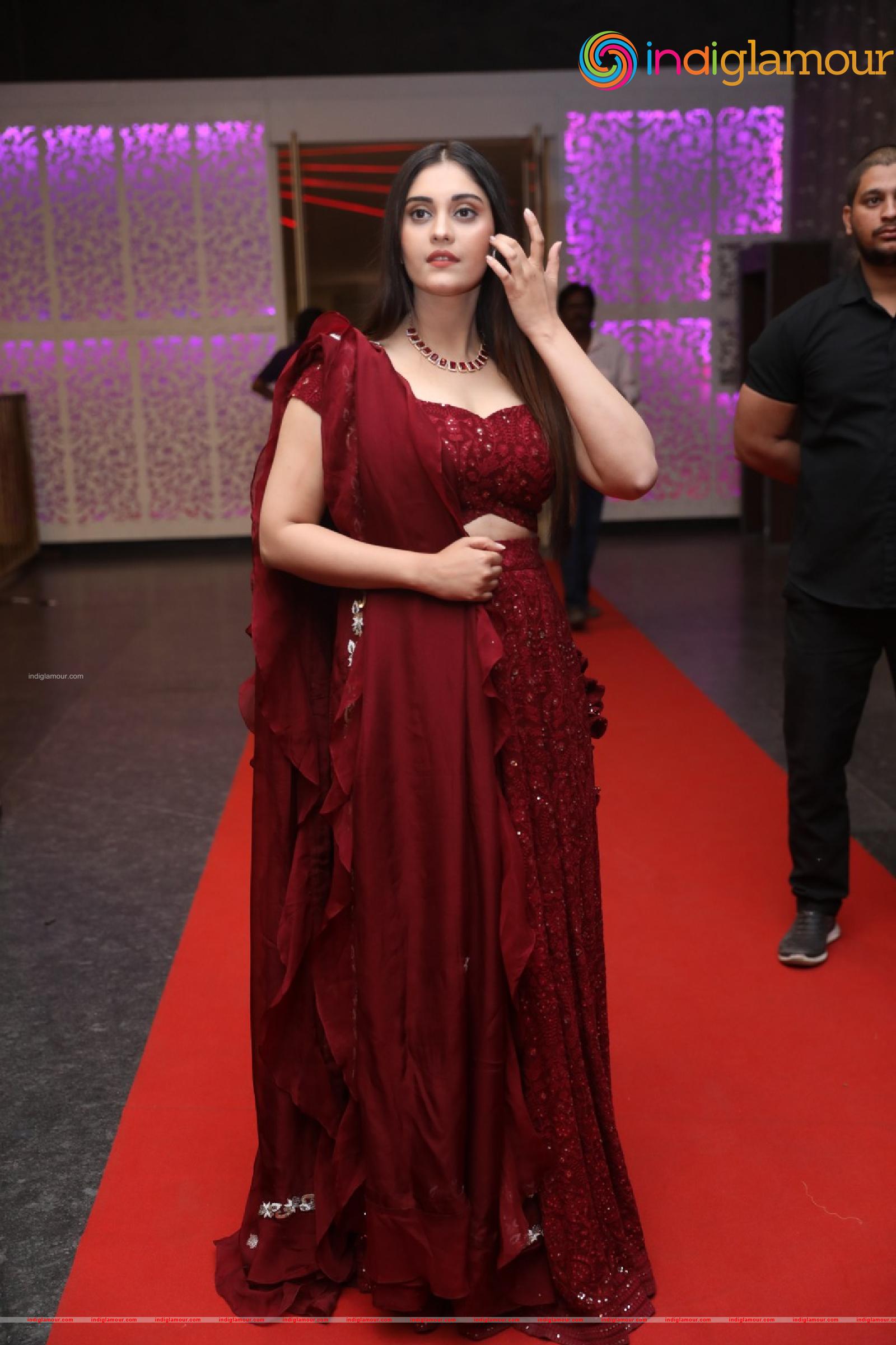 Surabhi Actress hd photo