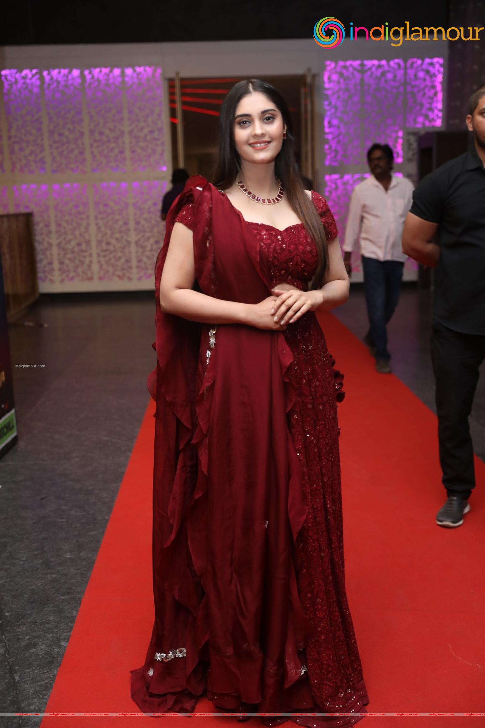 Surabhi Actress hd photo