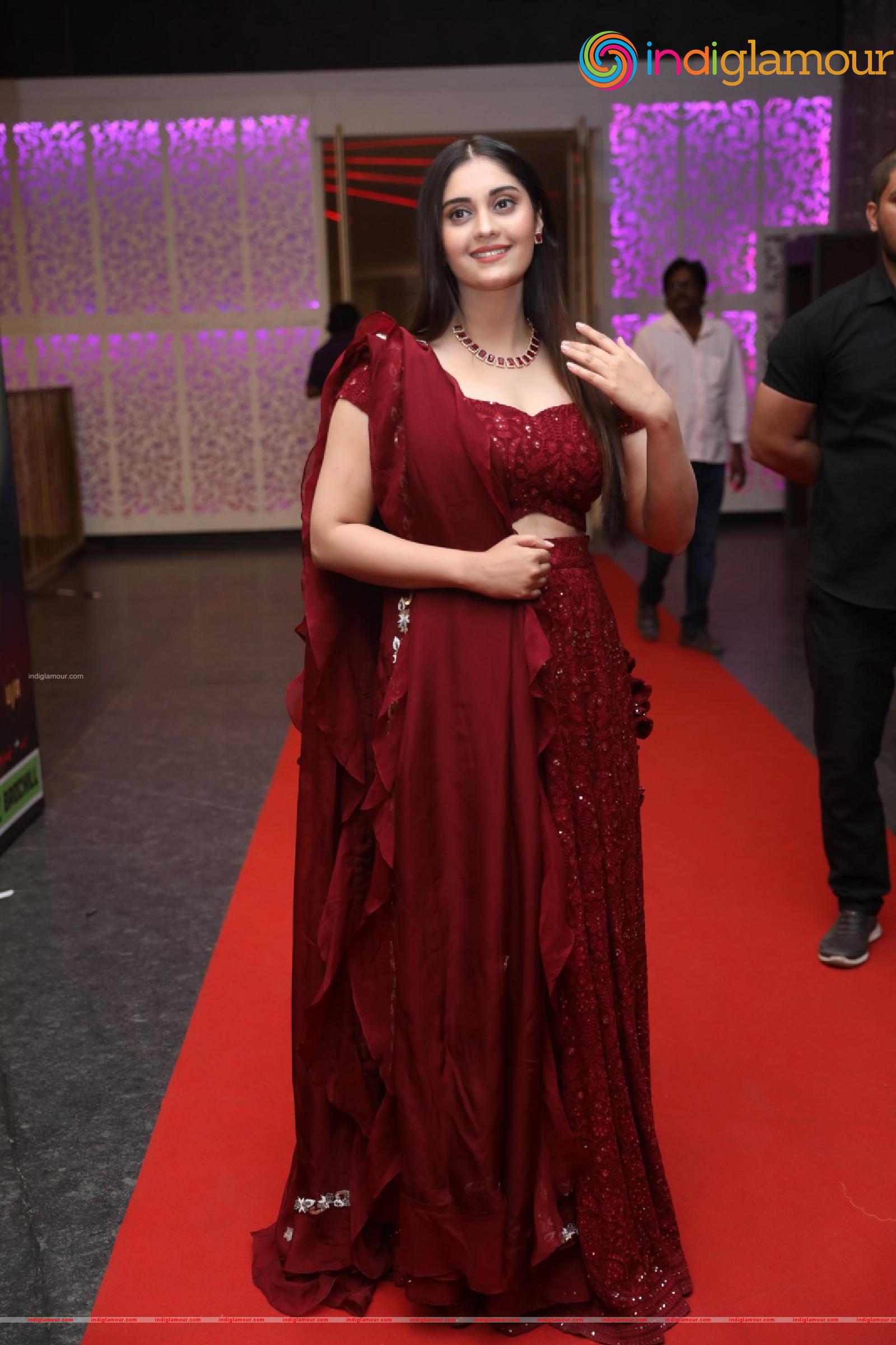 Surabhi Actress hd photo